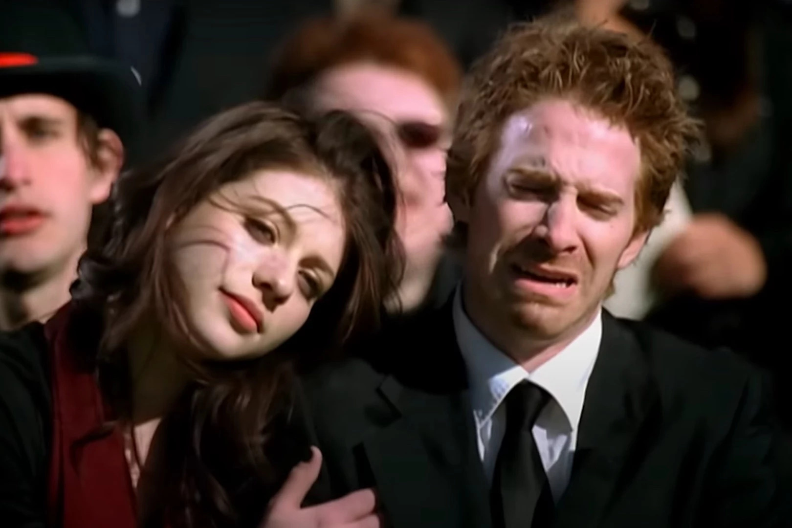 Michelle Trachtenberg no clipe do Fall Out Boy