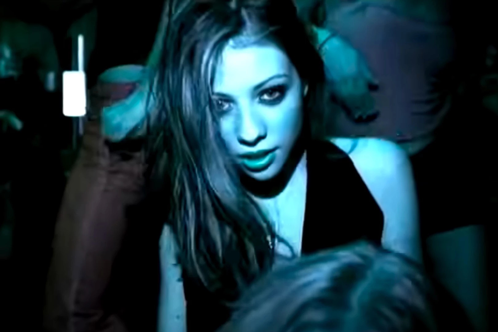 Michelle Trachtenberg no clipe do Trapt