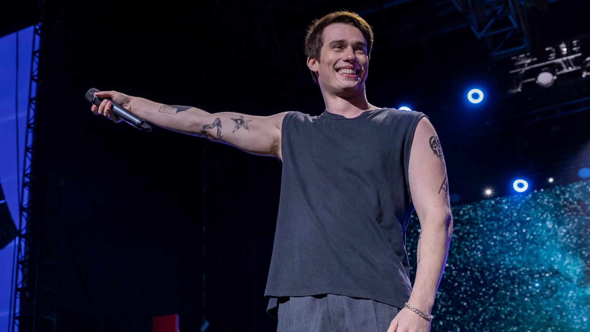 Nicholas Galitzine, de Uma Ideia de Você, surge como He-Man em primeira imagem de Mestres do Universo