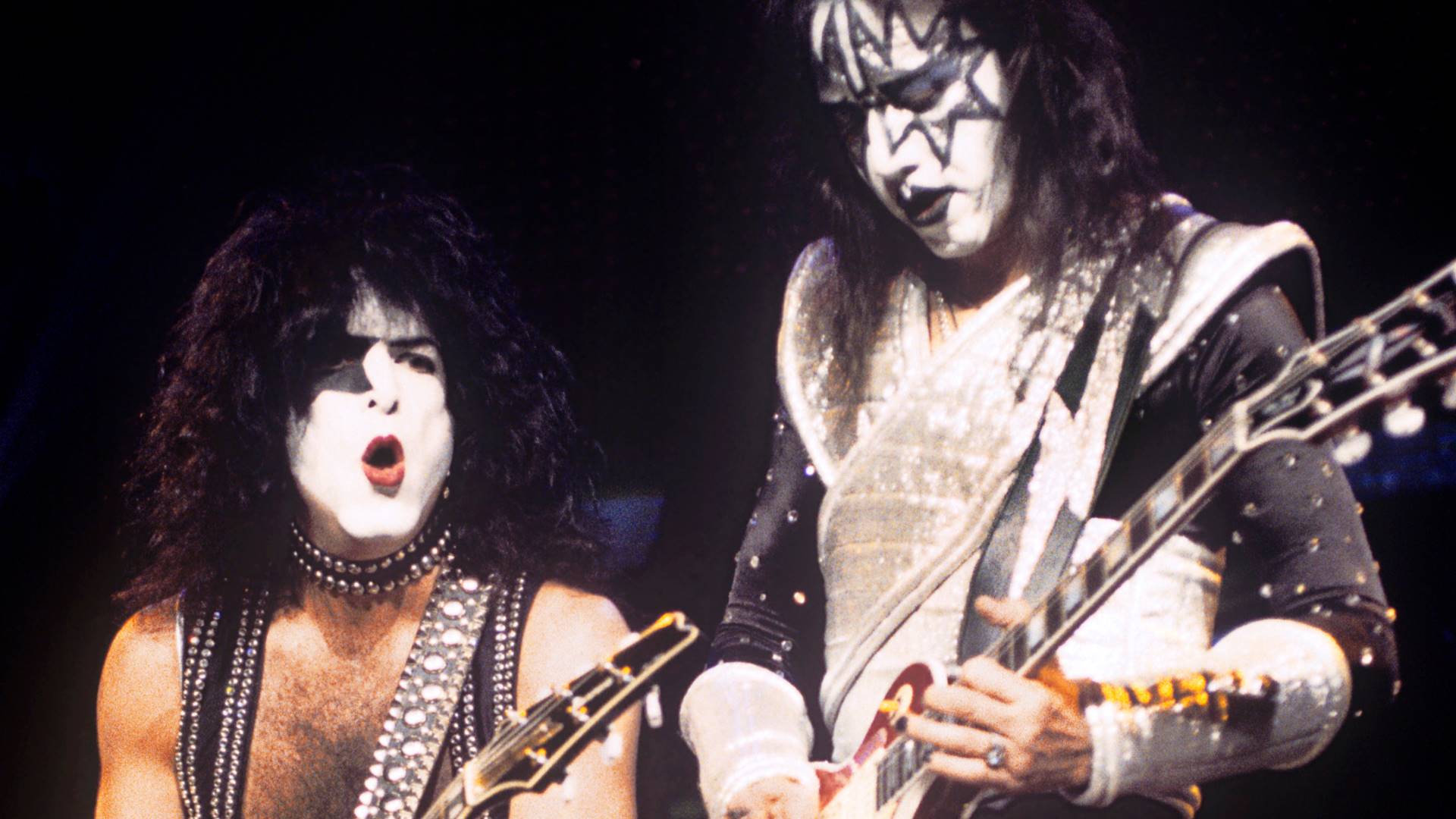 Paul Stanley e Ace Frehley em show do Kiss