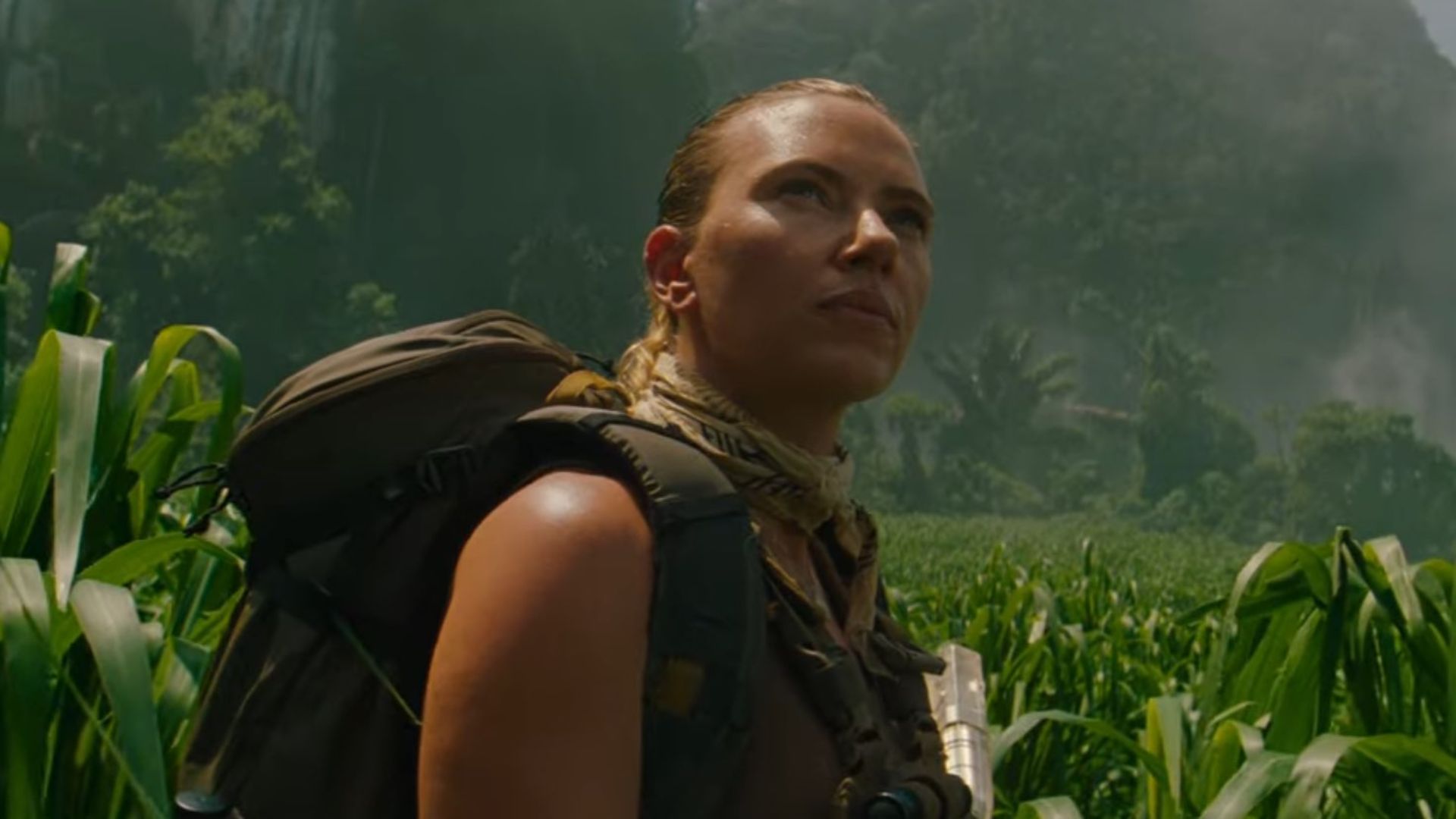 Scarlett Johansson enfrenta os dinossauros mais assustadores no trailer de Jurassic World: Recomeço
