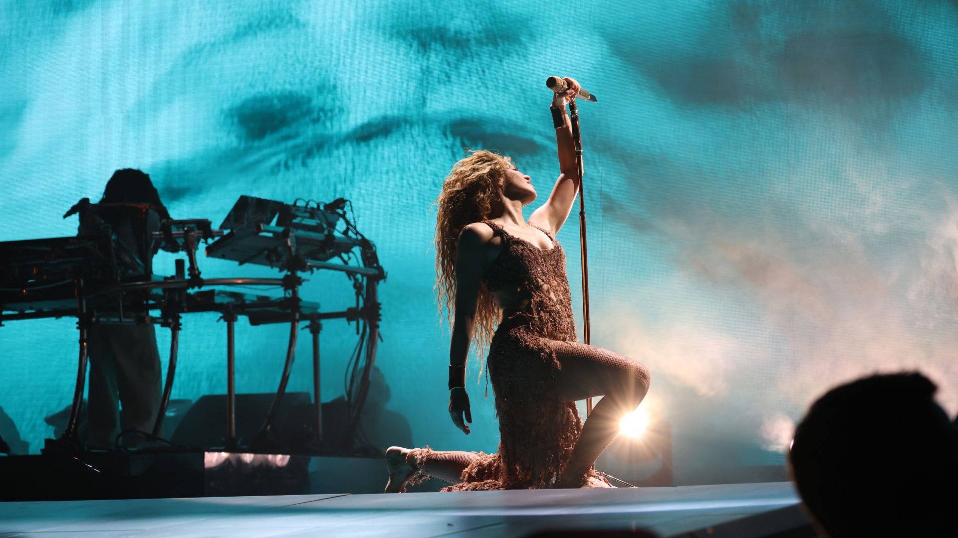 Shakira (Photo by Kevin Mazur/Getty Images for Live Nation)