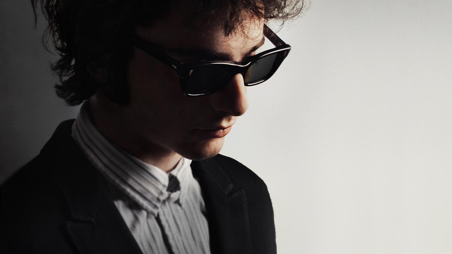 Um Completo Desconhecido, cinebiografia de Bob Dylan com Timothée Chalamet, estreia nos cinemas brasileiros