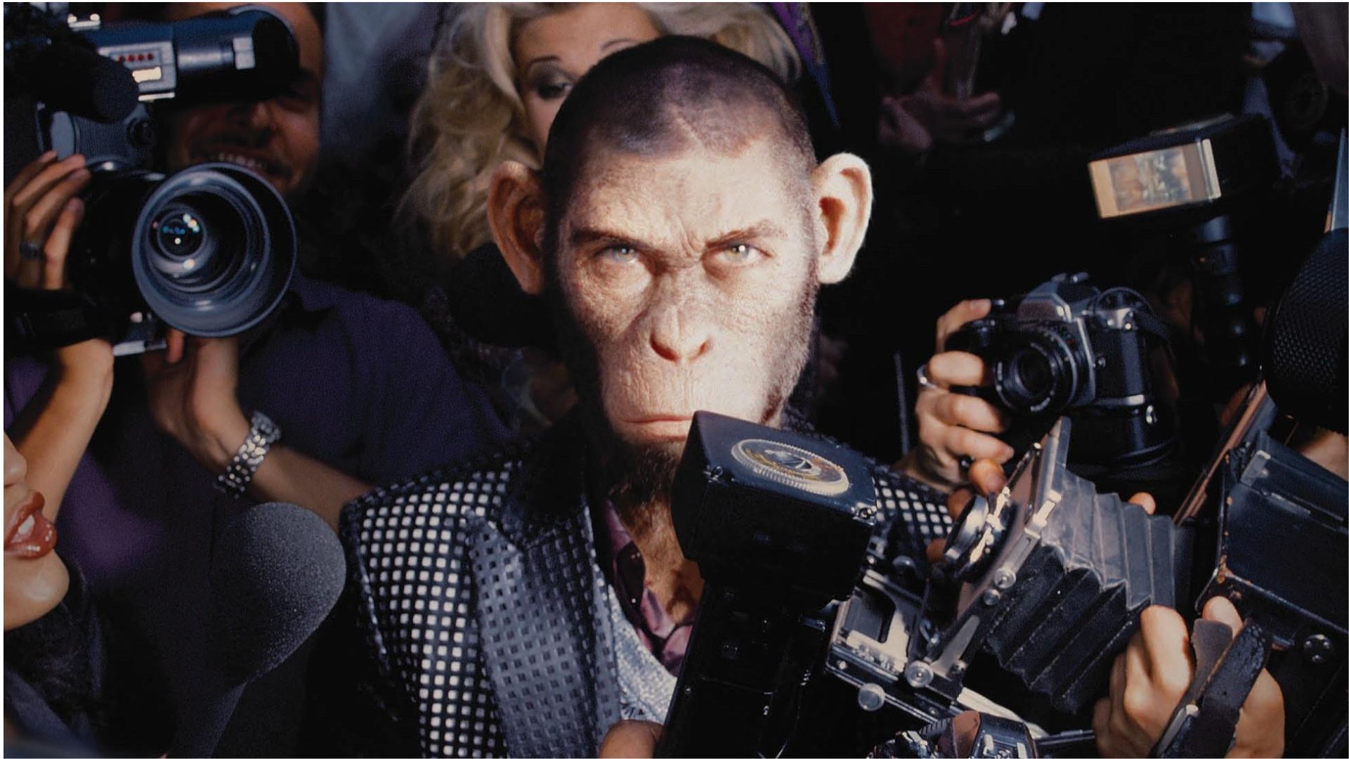 Better Man: A História de Robbie Williams conta a história do astro pop com coragem rara; leia a crítica