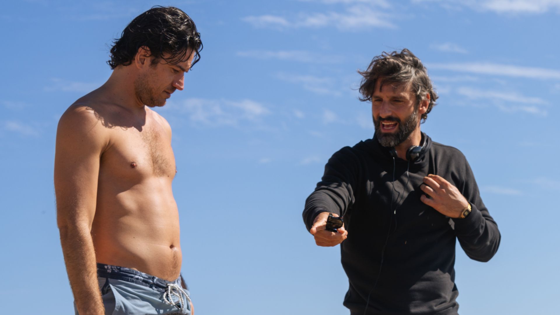 'Estava escrevendo o filme para o Marco Pigossi', revela diretor de Maré Alta