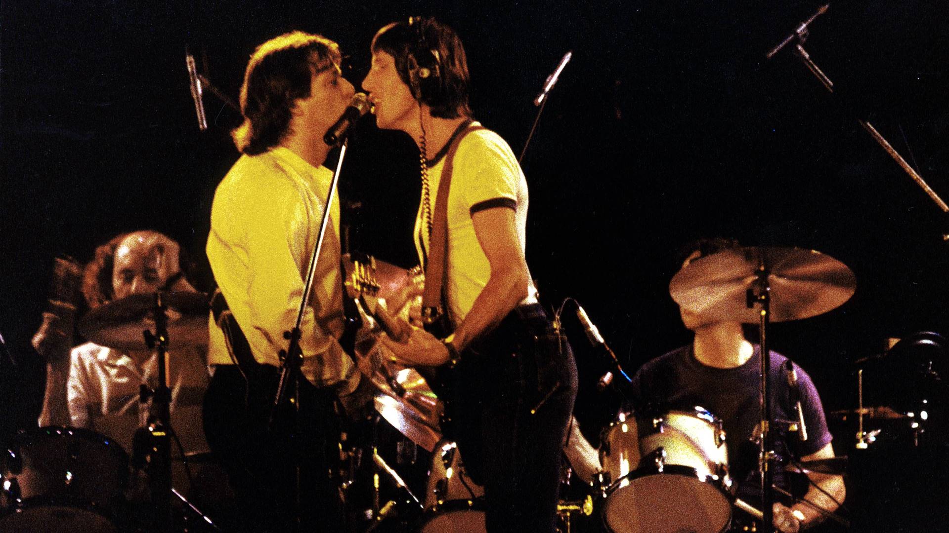 Pink Floyd durante show da turnê The Wall, em 1981 - Foto: Pete Still / Redferns