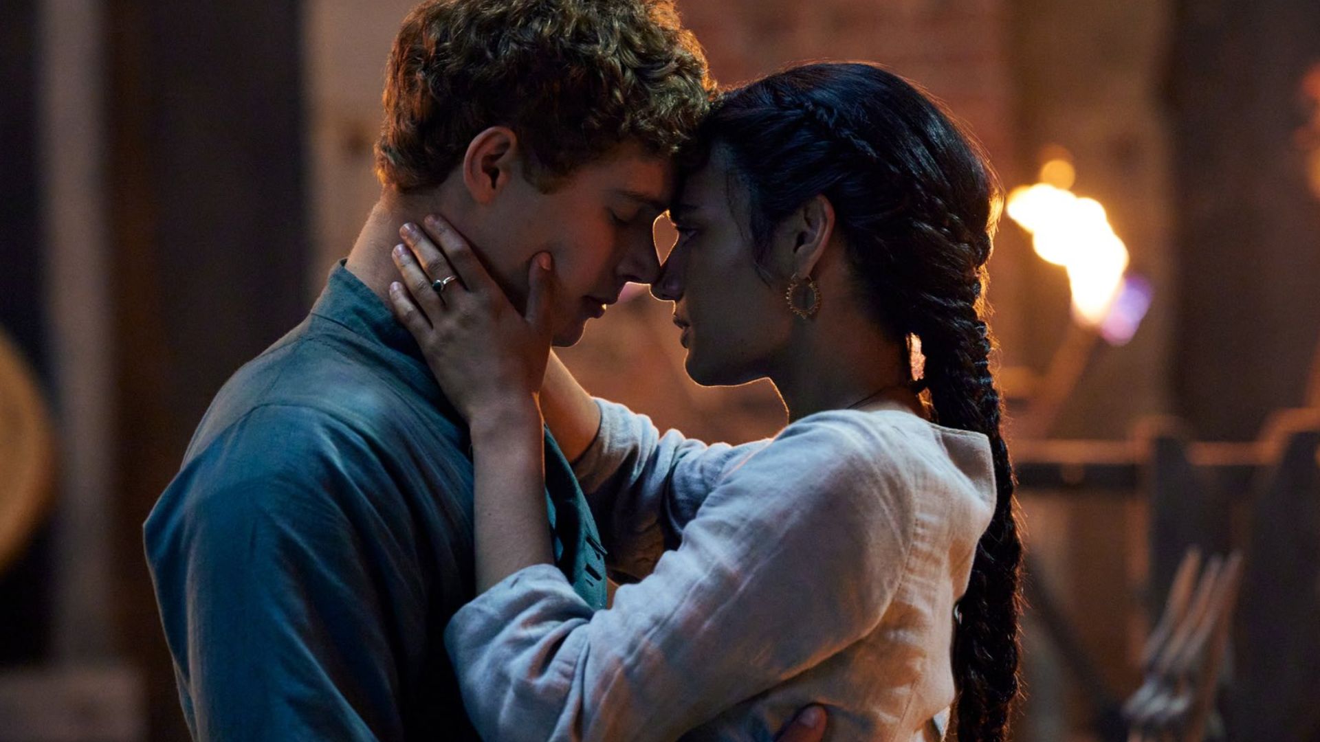 Rand e Egwene em A Roda do Tempo (Divulgação/Prime Video)