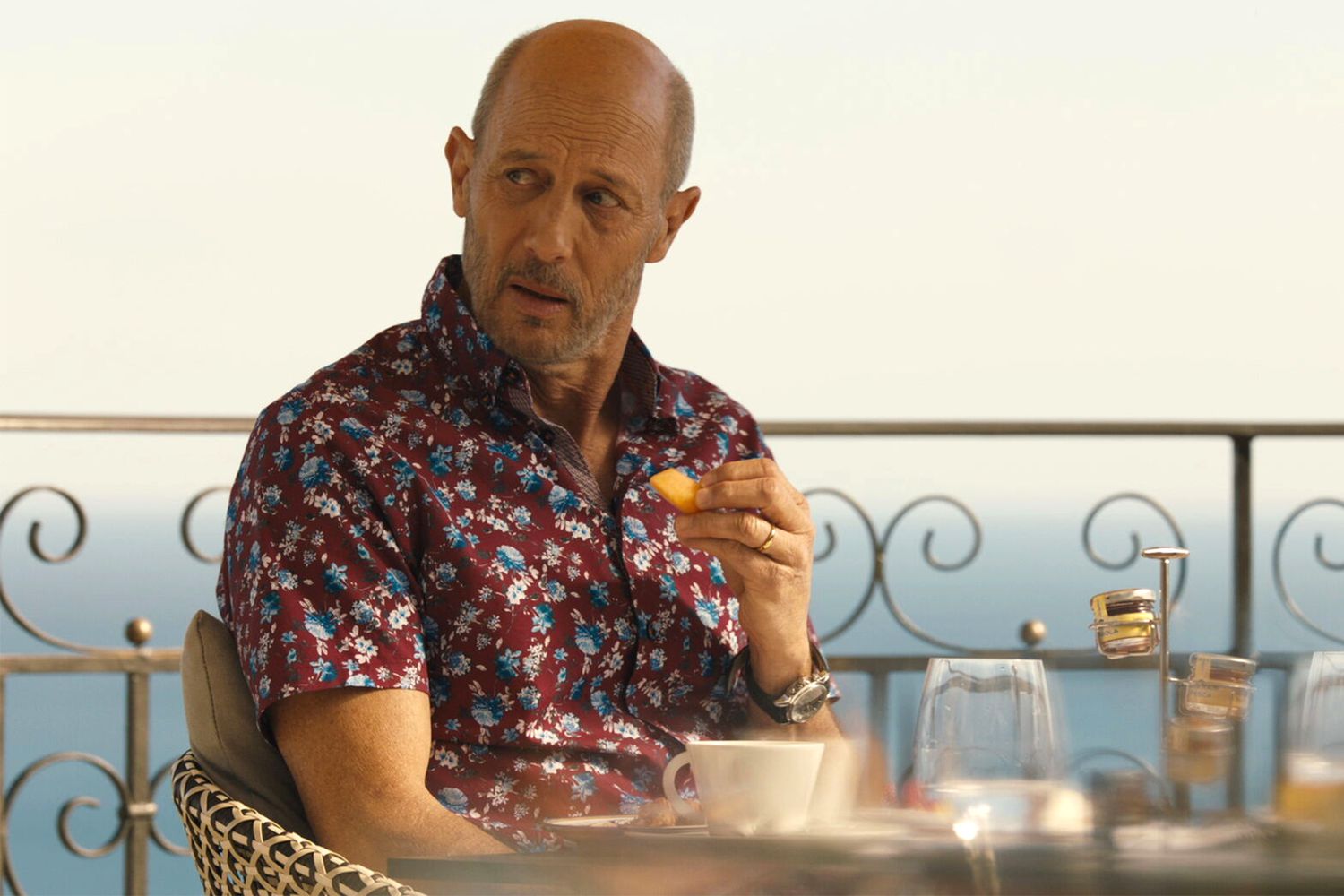 Jon Gries como Greg Hunt em The White Lotus