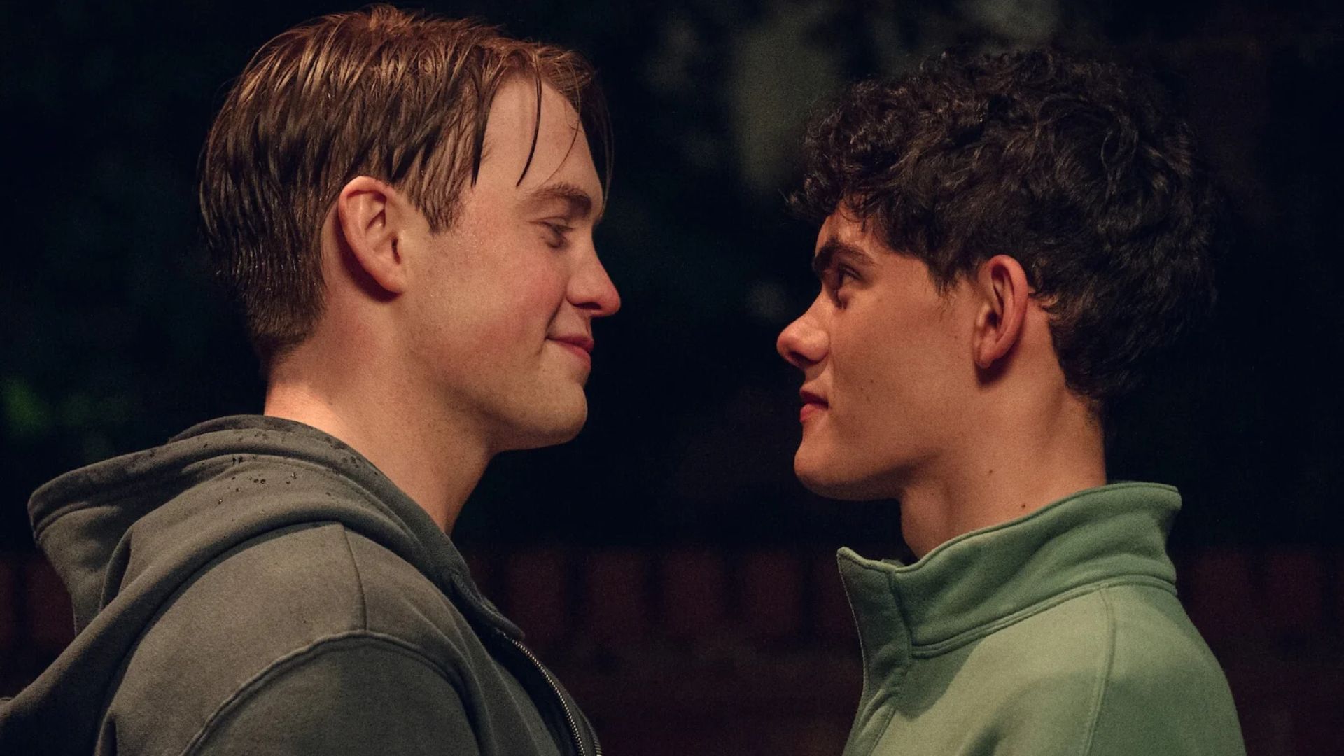 Heartstopper será encerrada com um filme, anuncia Netflix