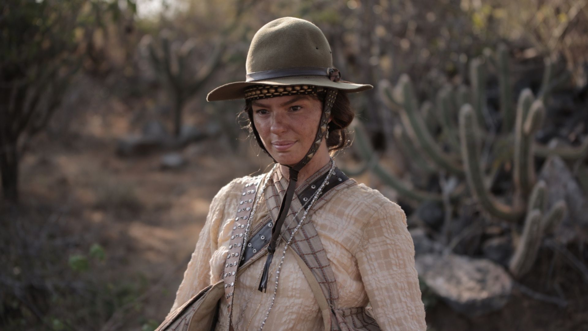 Isis Valverde em Maria e o Cangaço