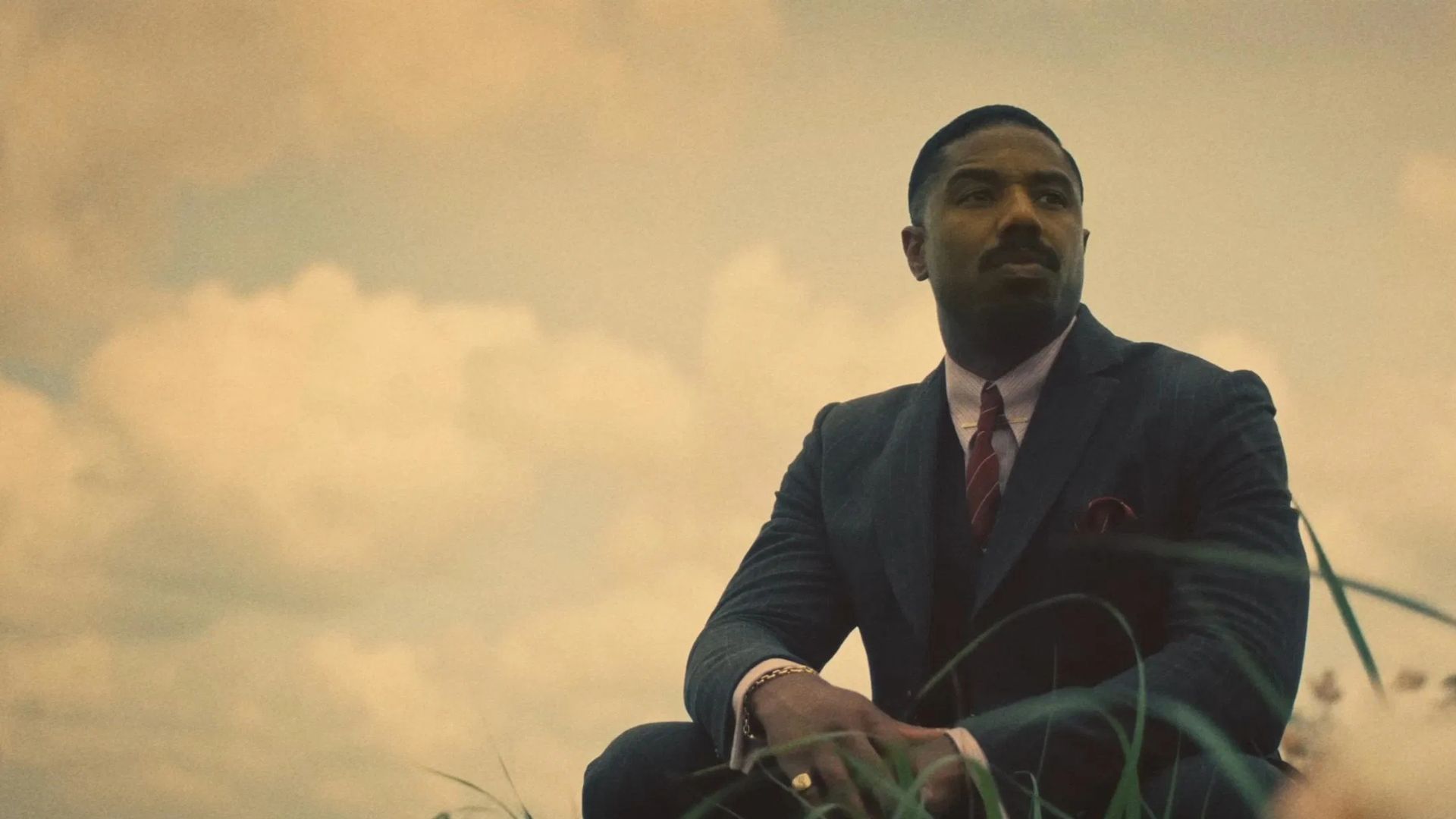 Michael B. Jordan posta vídeo agradecendo público pelo sucesso de Pecadores