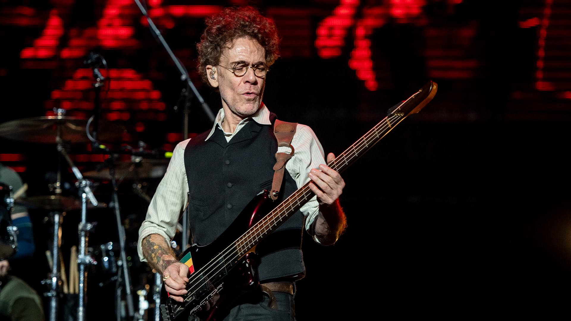 Nando Reis com os Titãs em 2023