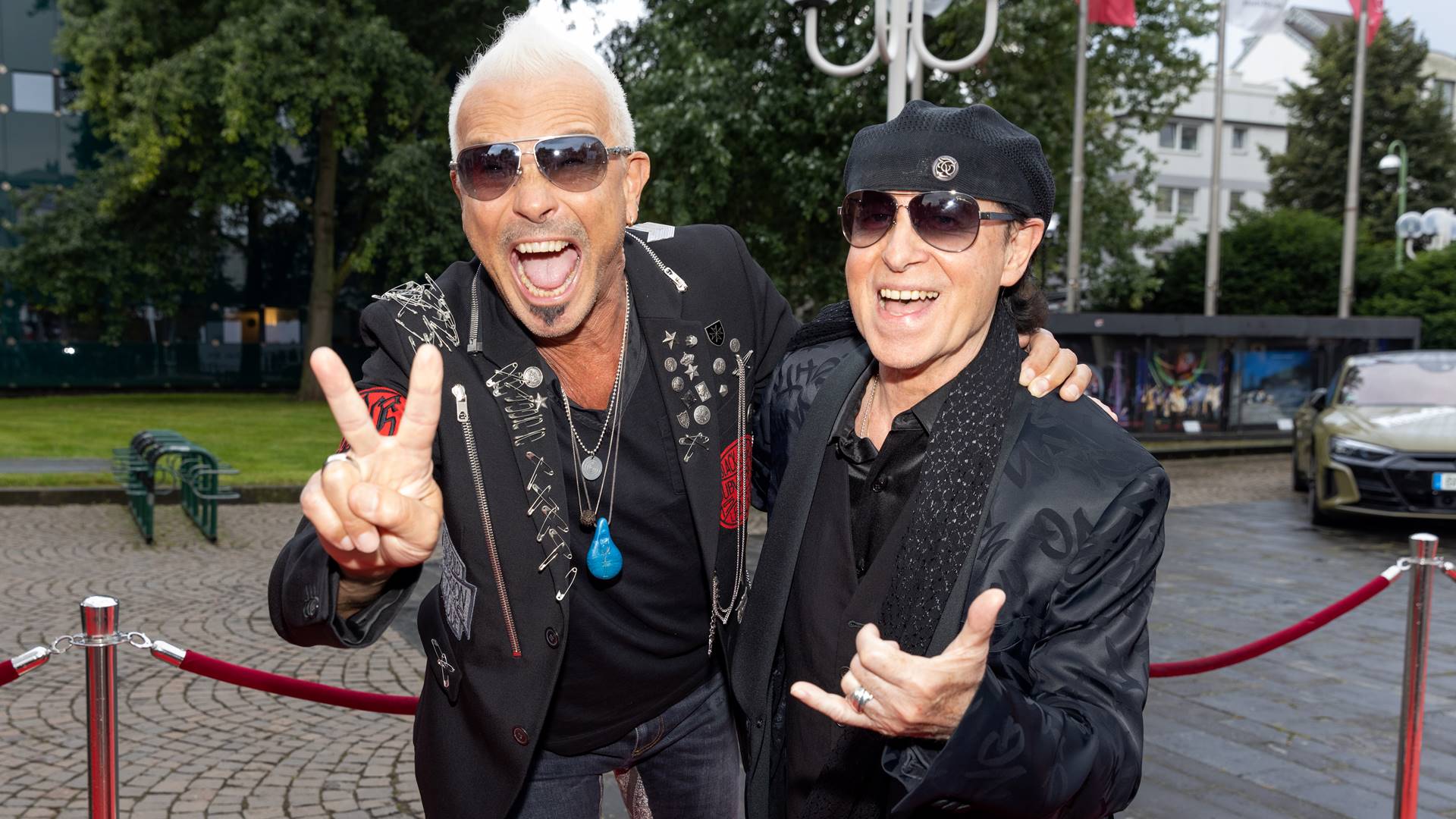 Rudolf Schenker e Klaus Meine, membros do Scorpions