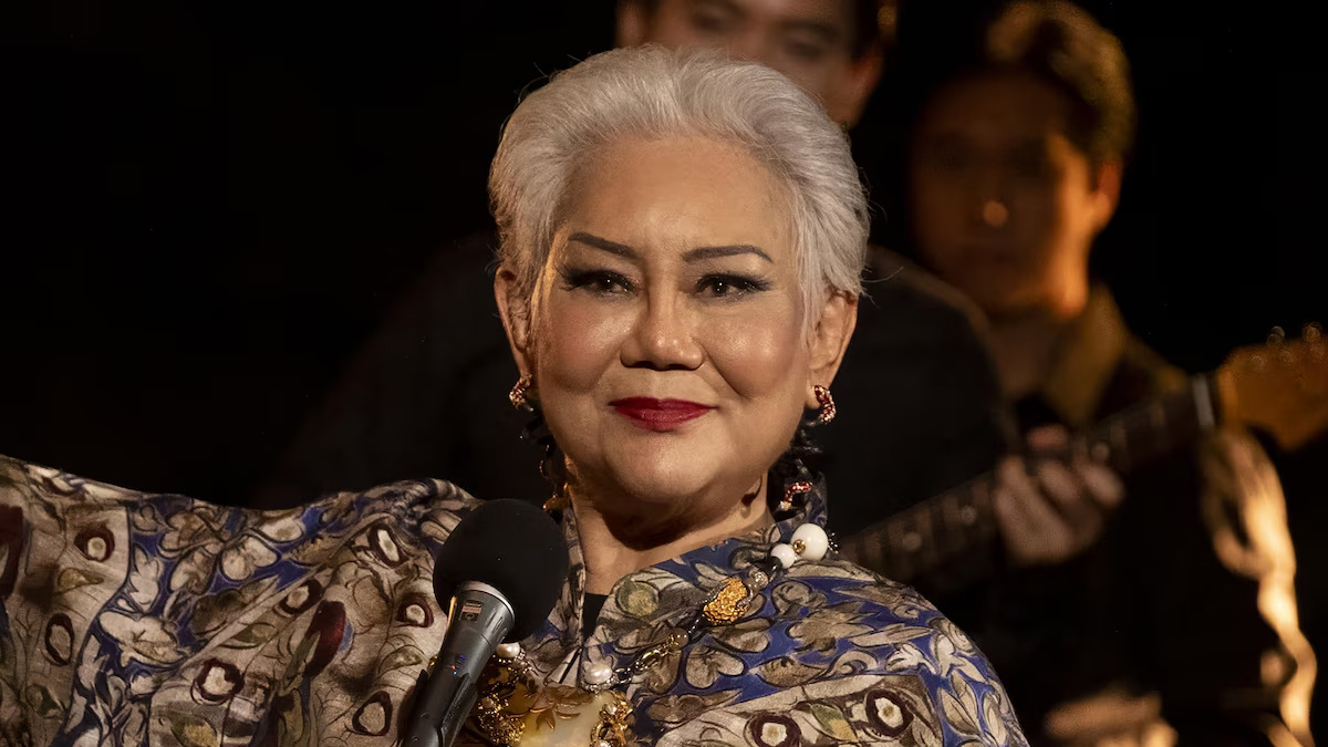 Patravadi Mejudhon como Sritala Hollinger em The White Lotus