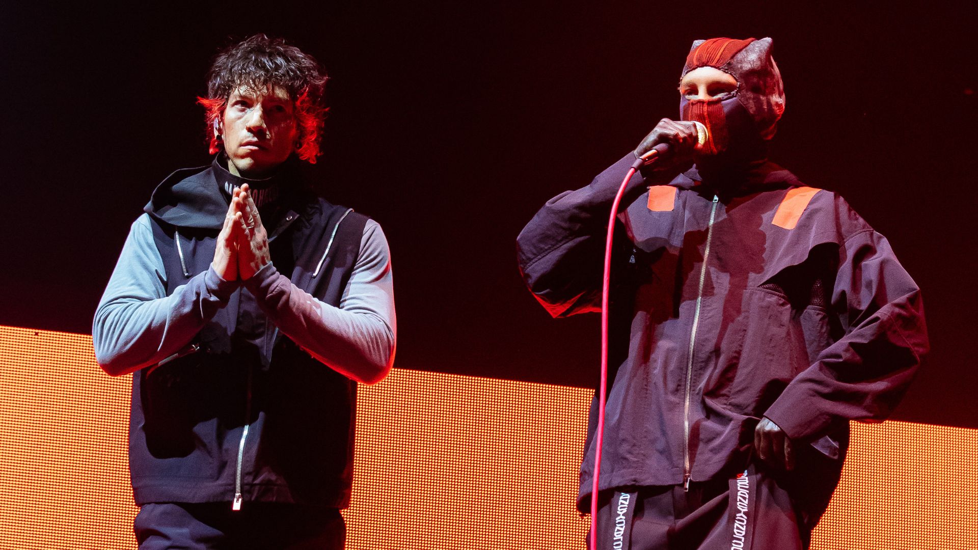 Josh Dun e Tyler Joseph em show do Twenty One Pilots