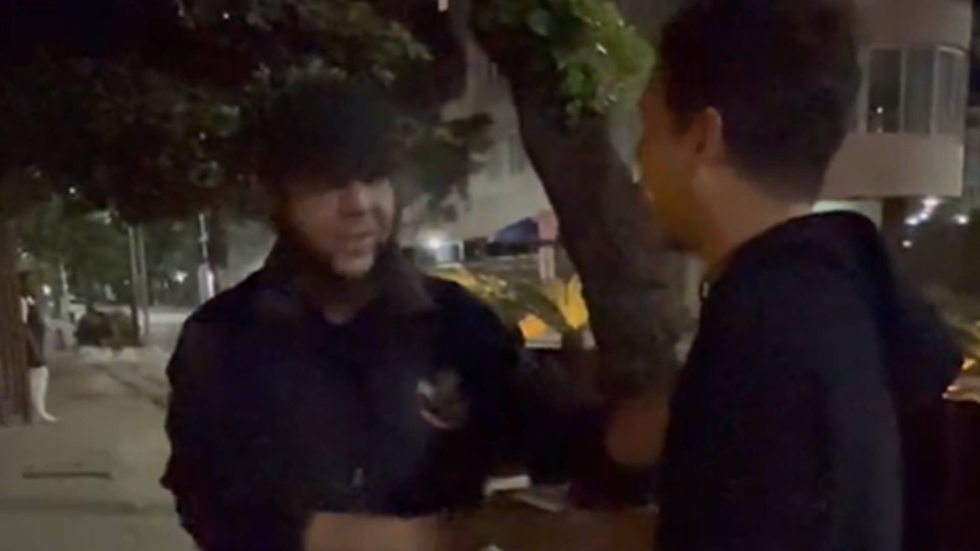 Daron Malakian com fã no Rio