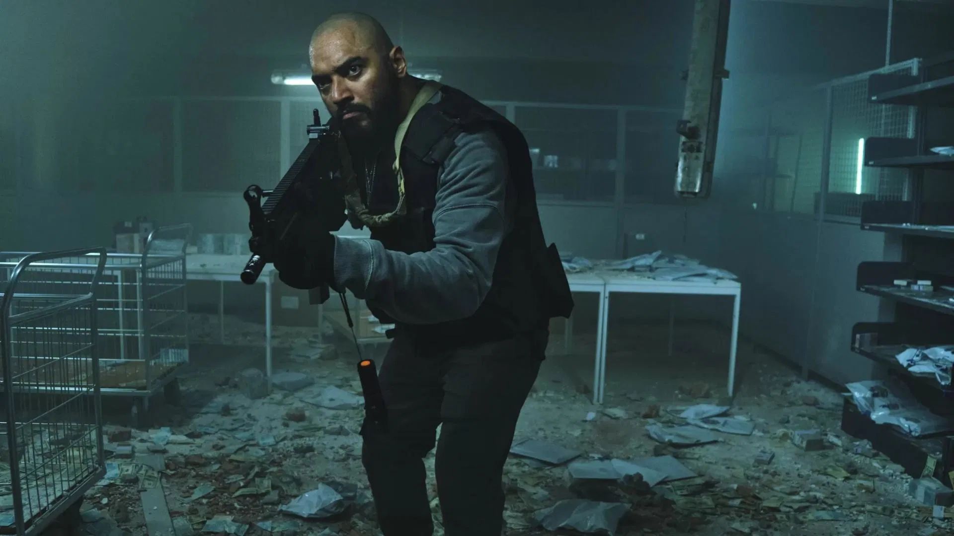 'Eu gosto de mostrar a alma dele pelo olhar', revela Thomás Aquino sobre seu personagem em DNA do Crime