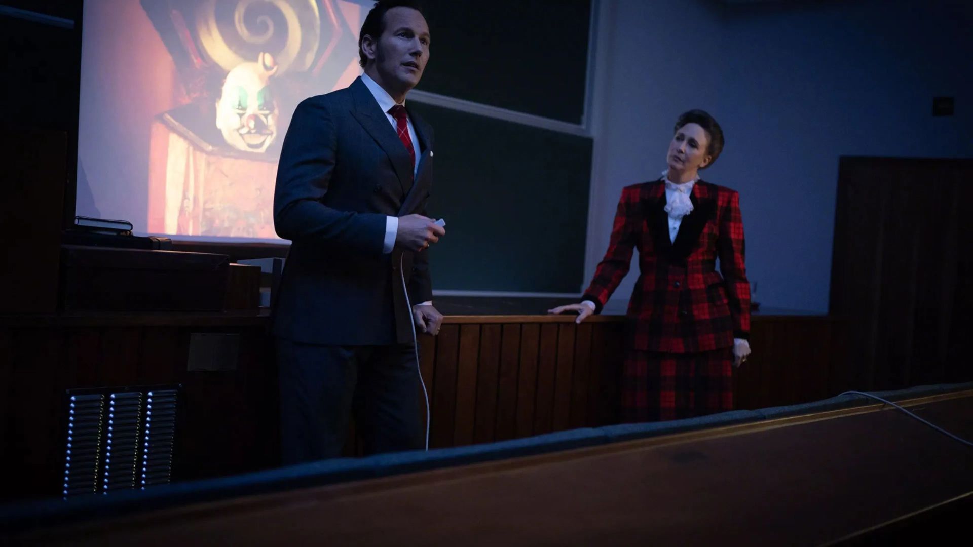 Invocação do Mal: O Último Ritual, que encerra a franquia cinematográfica de terror, ganha trailer