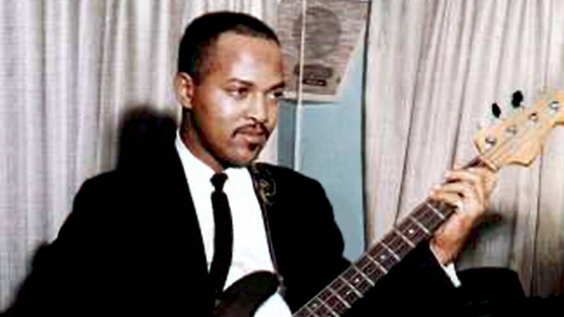 O baixista James Jamerson
