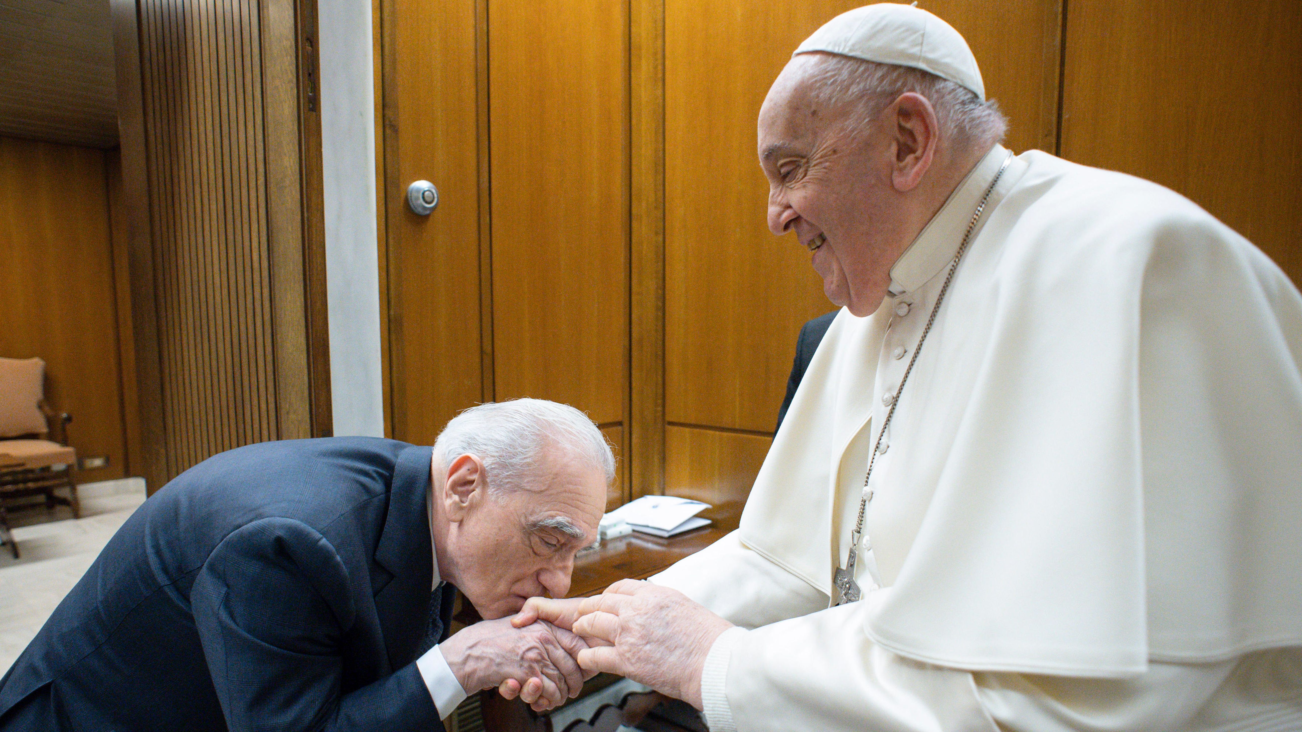 Martin Scorsese e Papa Francisco (Foto: Vatican Media via Vatican Pool/Getty Images)