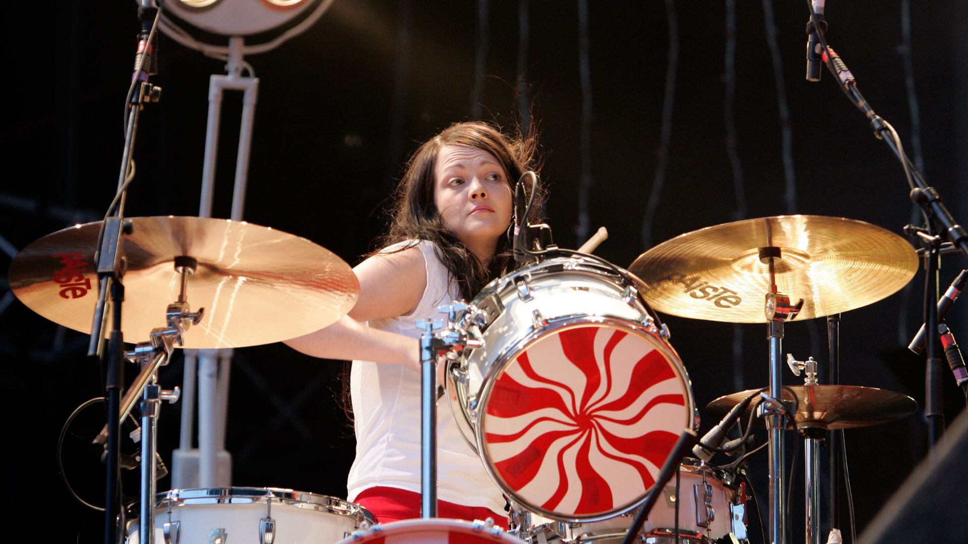 Meg White, do White Stripes, em 2004