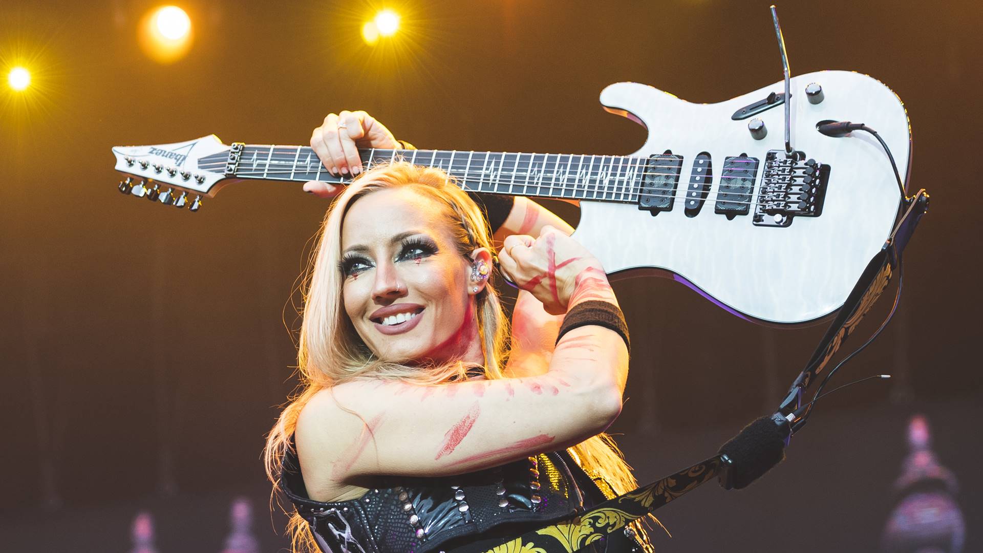 Nita Strauss em 2024