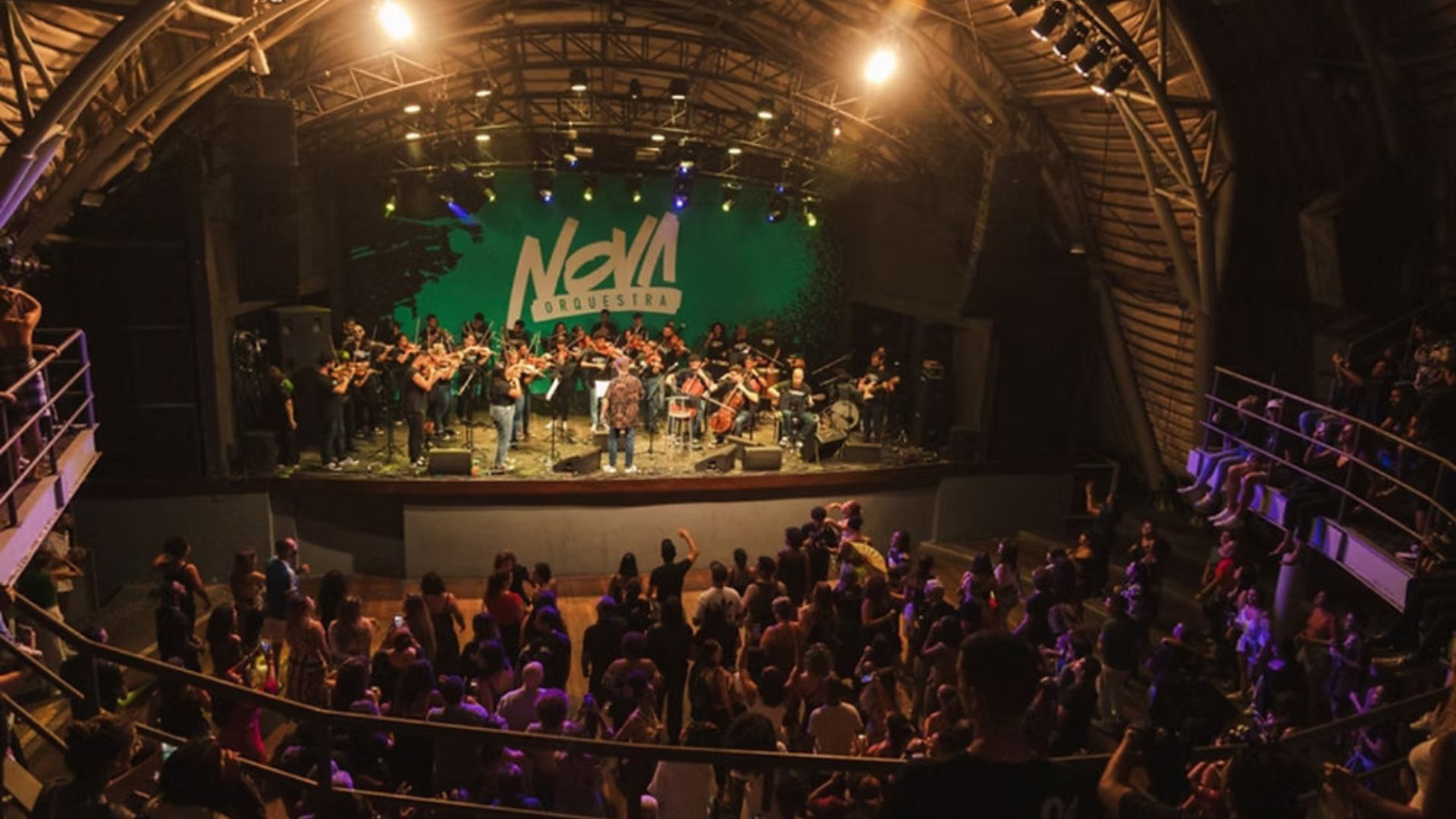 Nova Orquestra no Circo Voador, no Rio de Janeiro