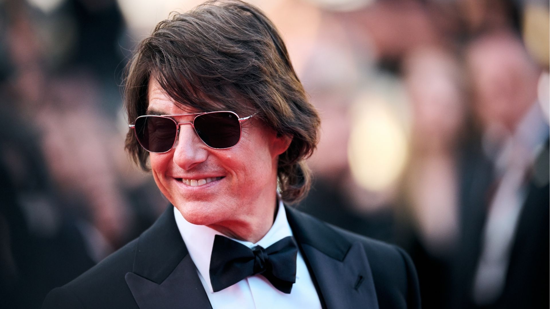 Tom Cruise comparece ao tapete vermelho de "Missão Impossível - O Acerto Final" na 78ª edição do Festival de Cinema de Cannes, no Palais des Festivals, em 14 de maio de 2025 (Foto de Gareth Cattermole)