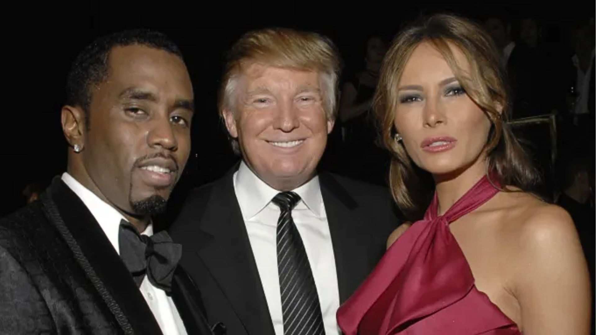 Sean Combs, Donald Trump e Melania Trump em 6 de fevereiro de 2008 na cidade de Nova York.