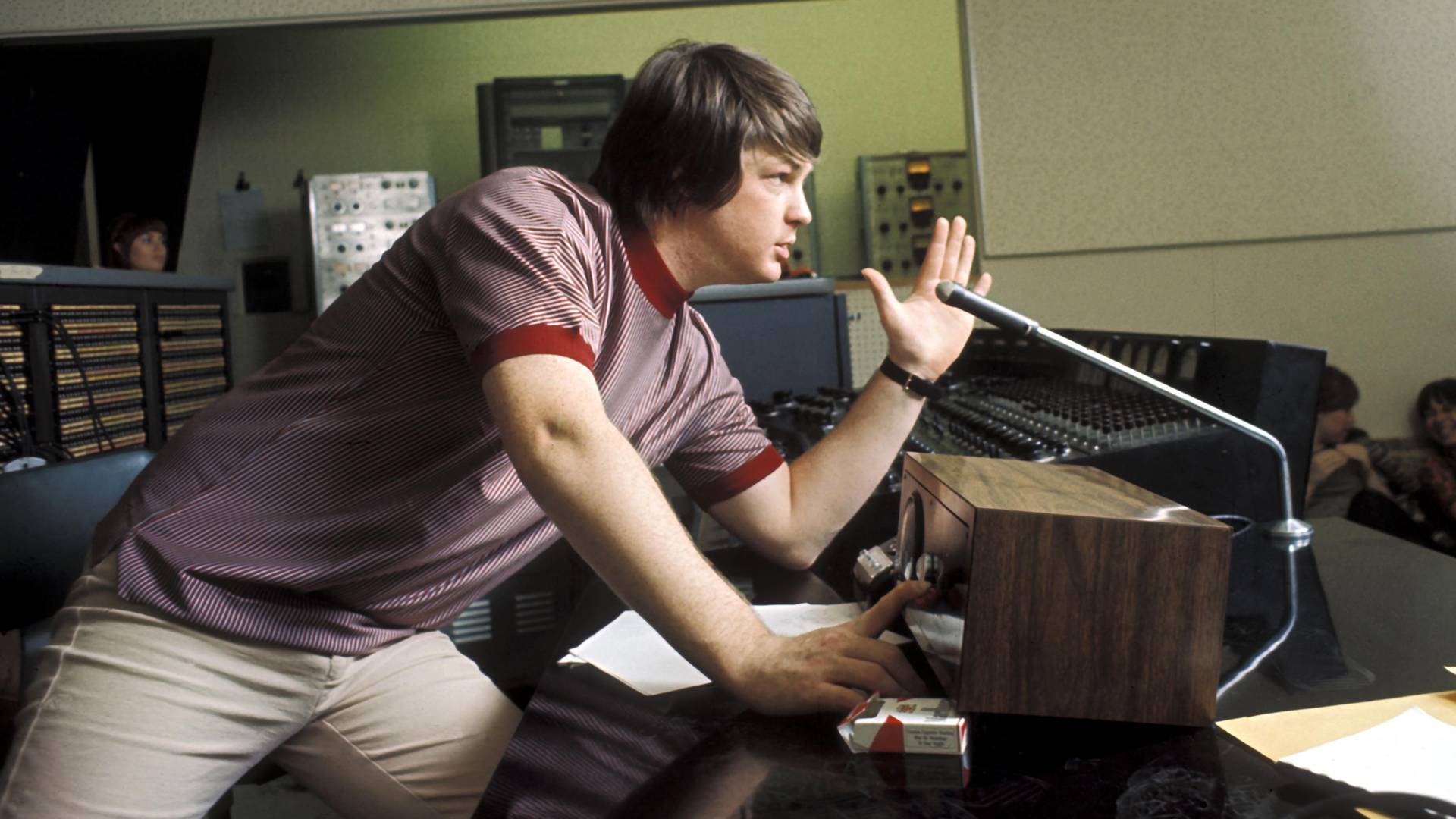 Brian Wilson, dos Beach Boys, durante as gravações de Pet Sounds, em 1966