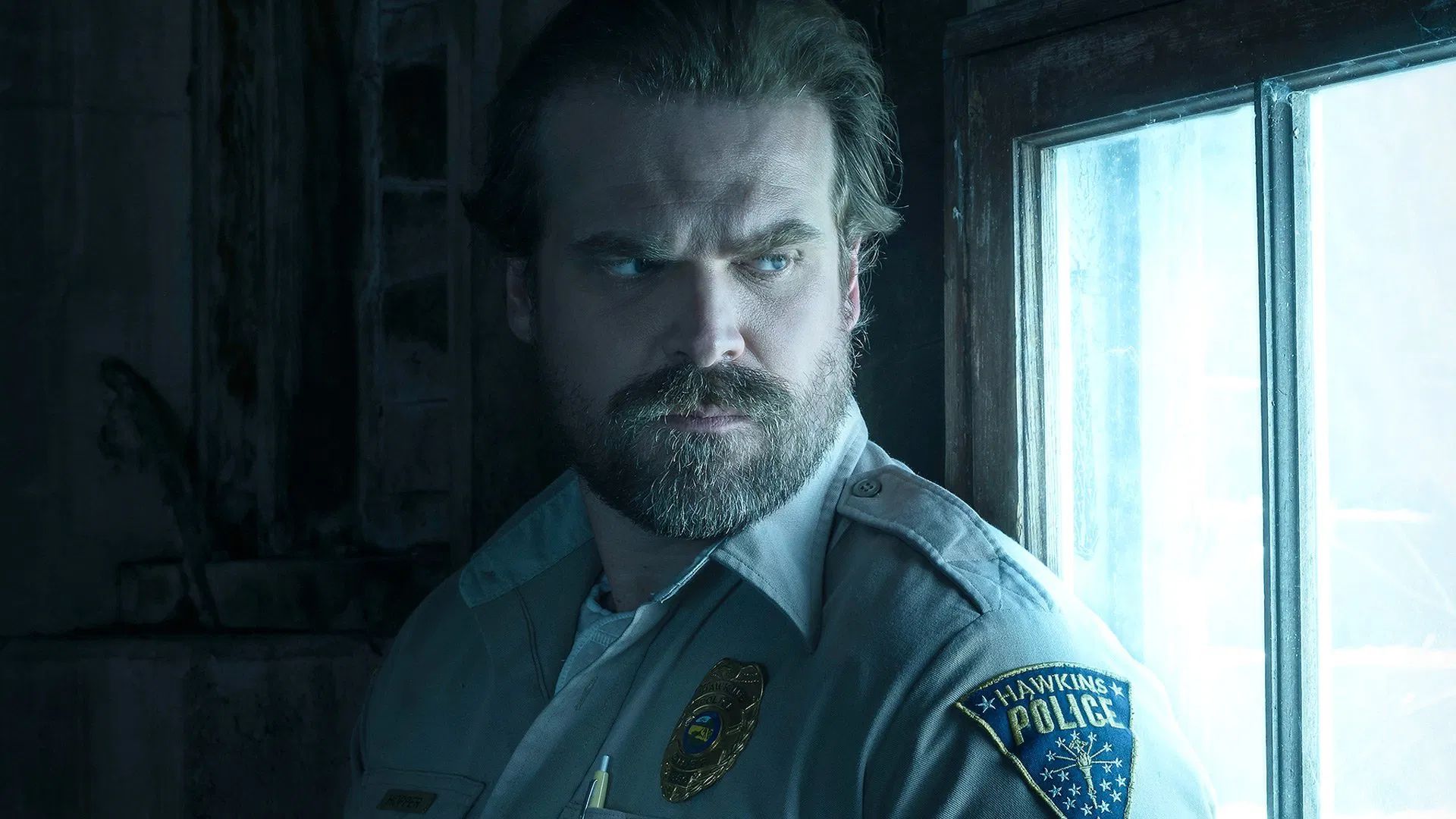 David Harbour se questionou sobre Stranger Things: 'quanto de história ainda tem aqui?'