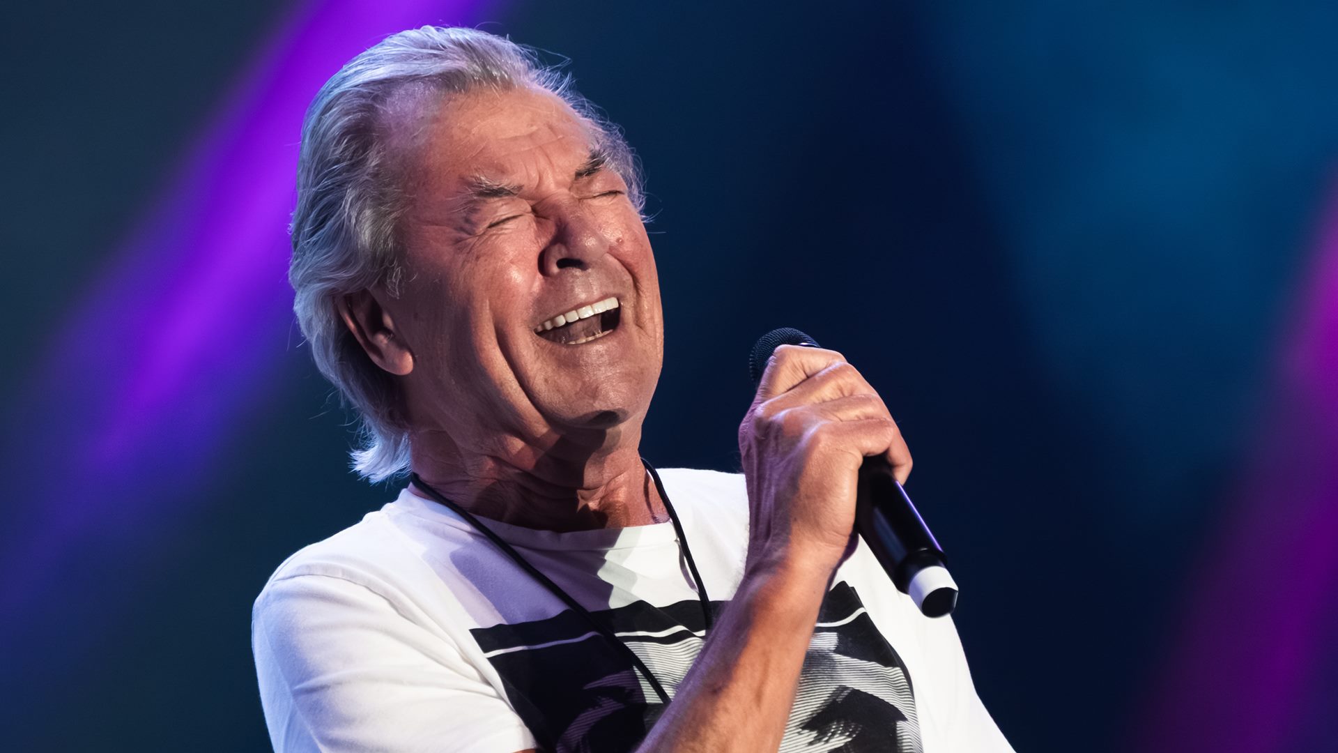 O vocalista Ian Gillan, do Deep Purple, em show no Best of Blues and Rock 2025