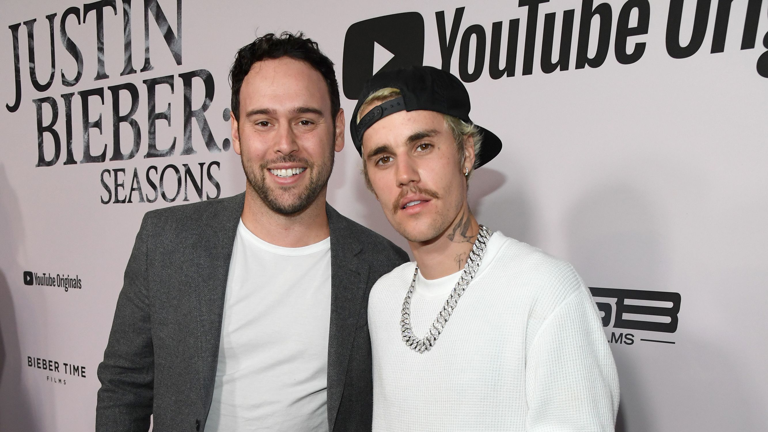 Scooter Braun e Justin Bieber em 2020 (Foto: Kevin Mazur/Getty Images)