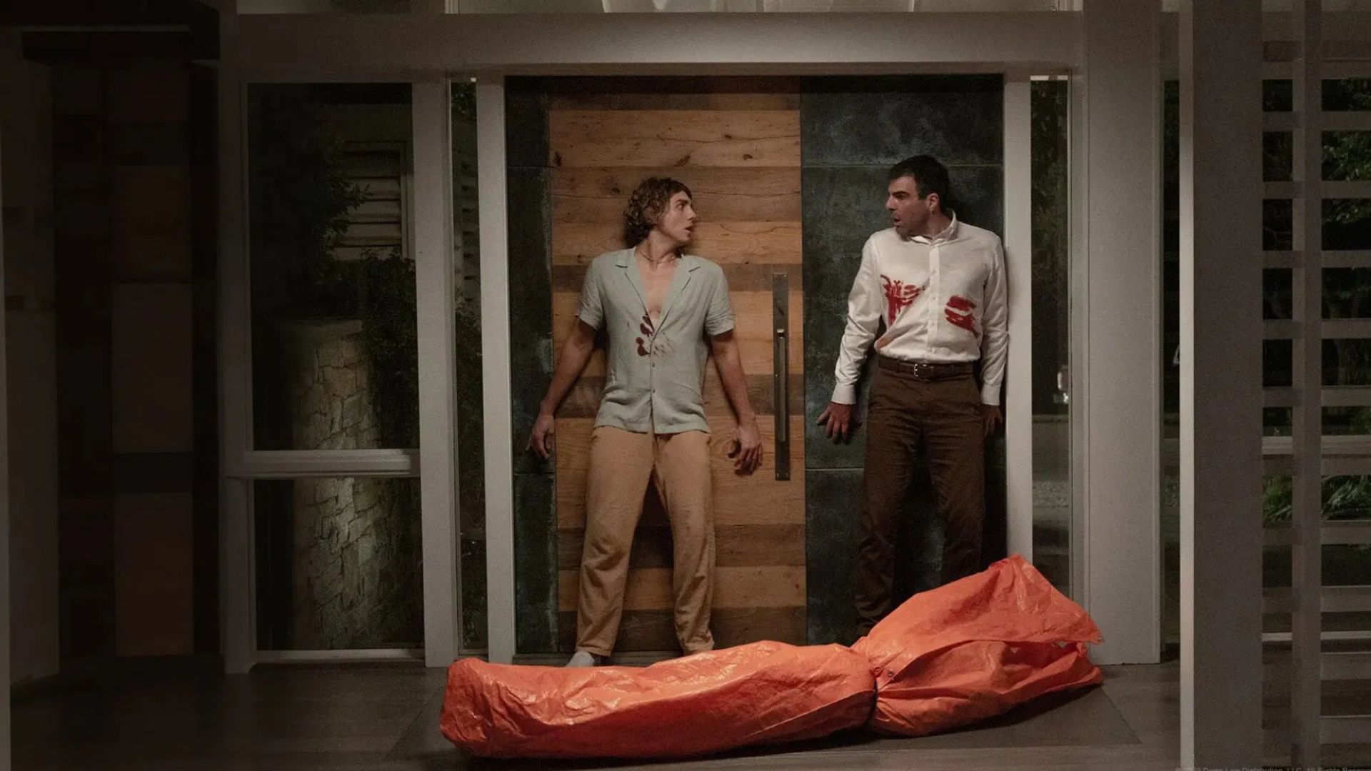 Fundo do Poço é uma comédia de erros divertida, mas também surpreendentemente emotiva (Foto: Divulgação)