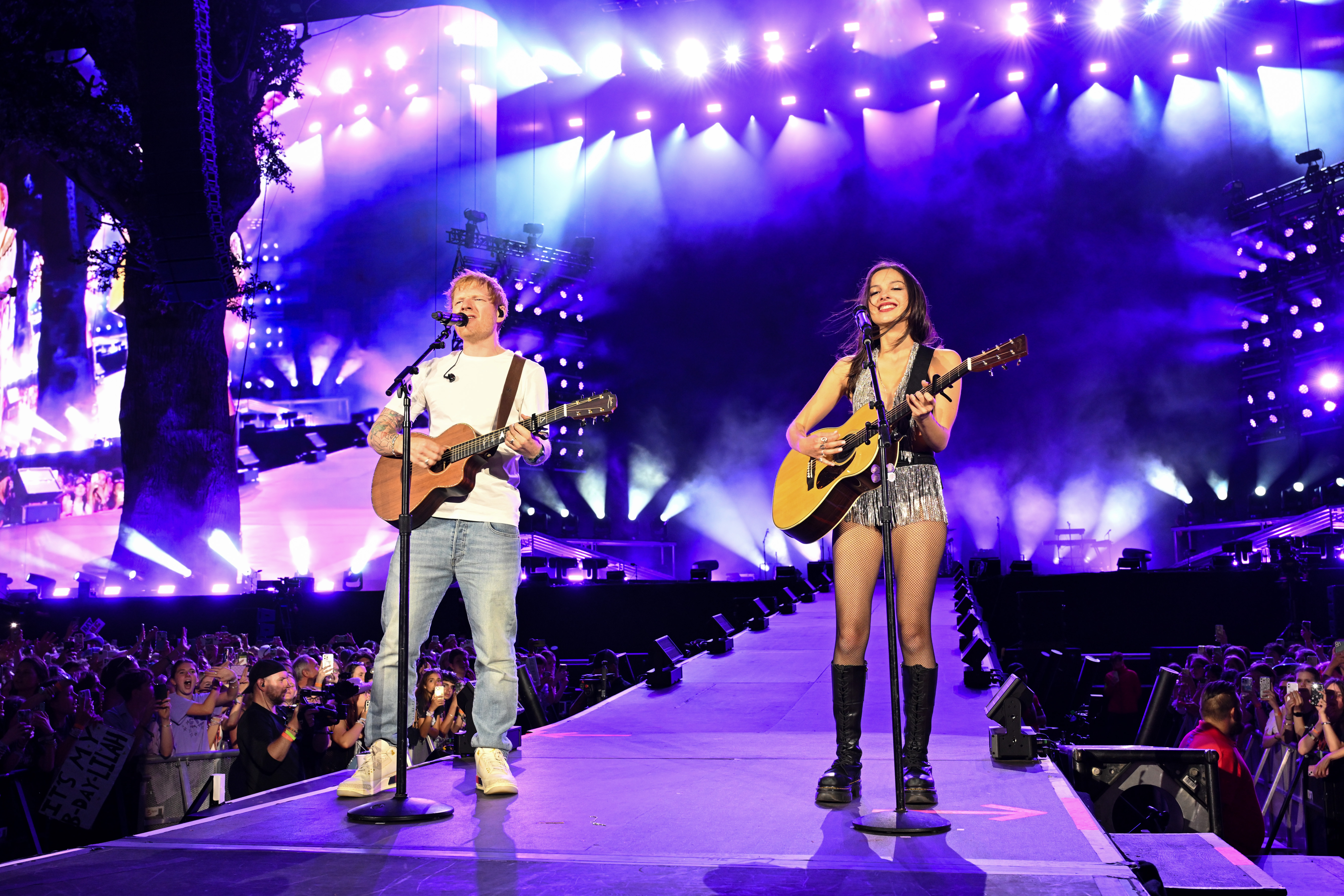 Ed Sheeran participa de show da Olivia Rodrigo em Londres