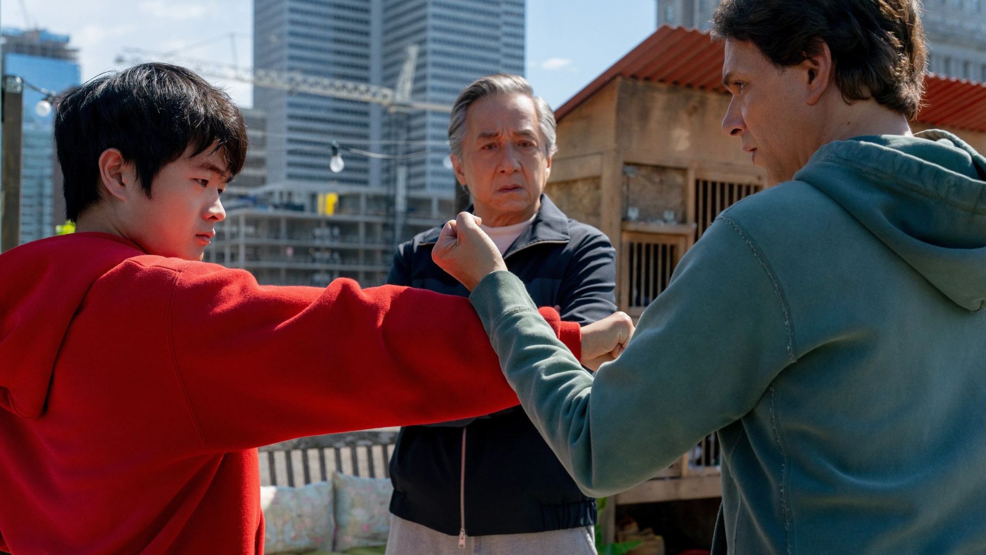 Karatê Kid: Lendas, 'sequência' de Cobra Kai, estreia nas plataformas digitais