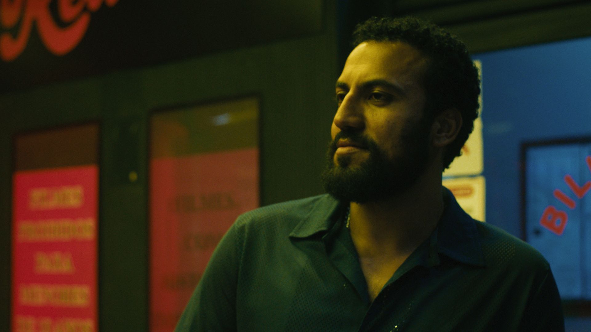 Onde assistir a Baby, premiado longa com Ricardo Teodoro, da novela Vale Tudo?