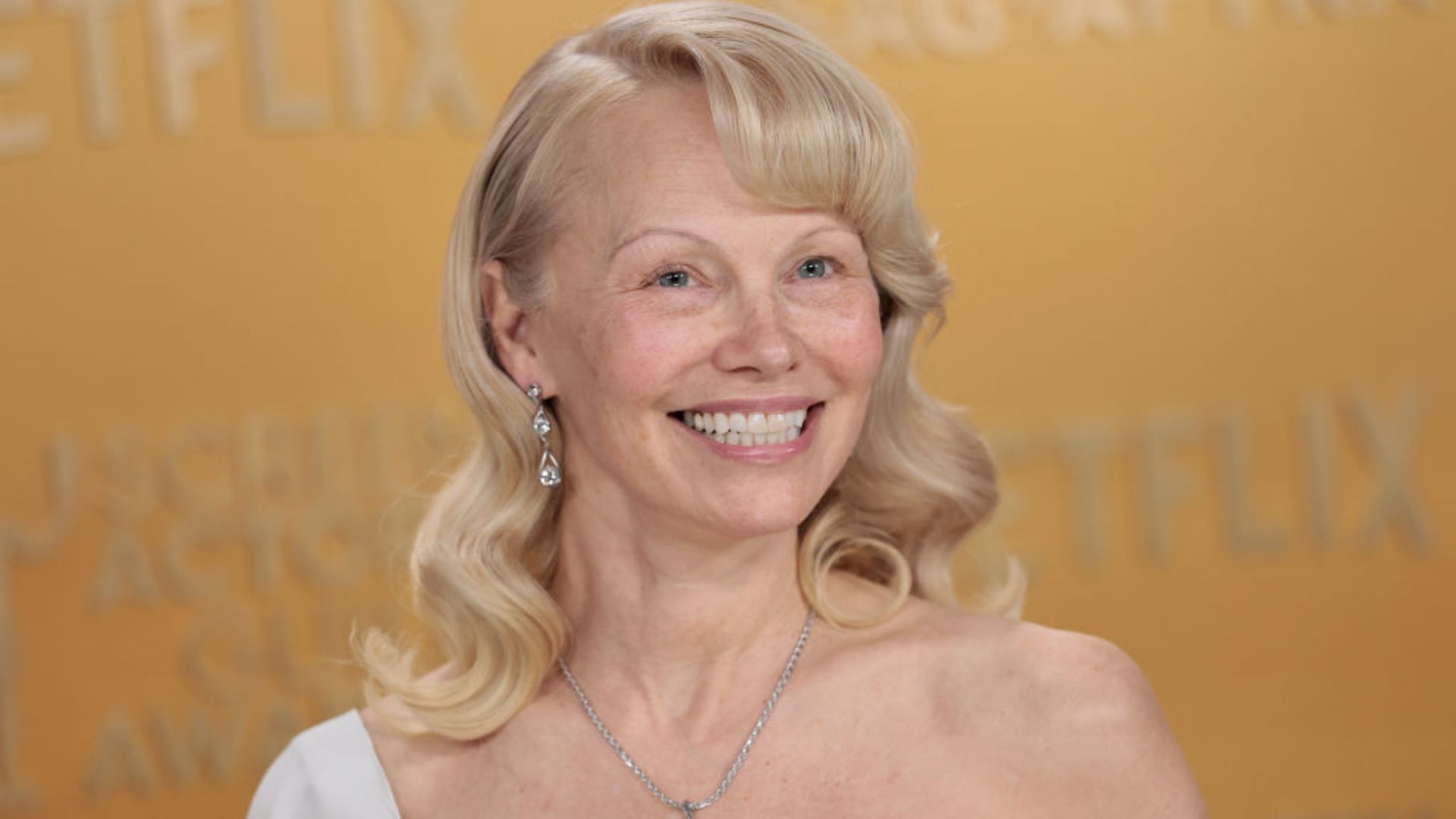 Pamela Anderson coloca filme brasileiro entre seus favoritos do século 21