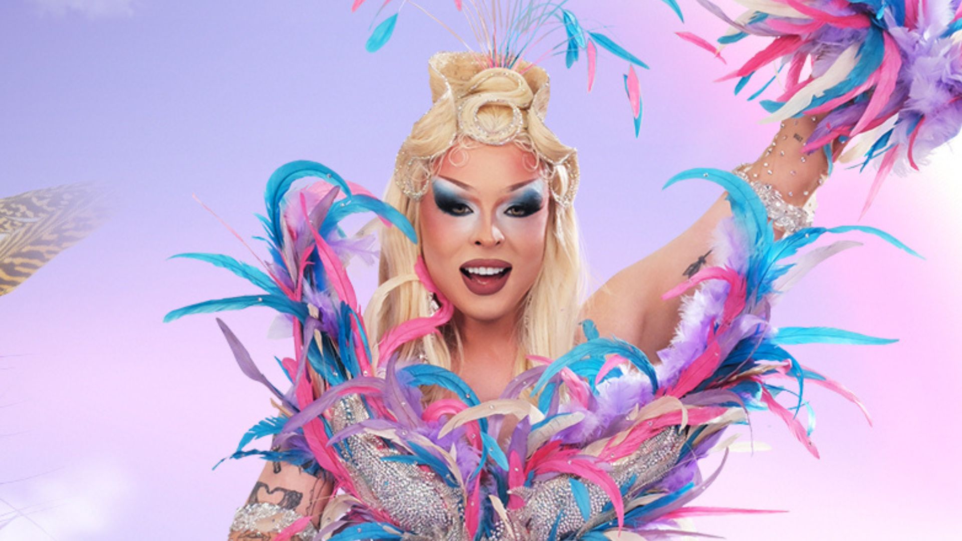 Poseidon Drag, da 2ª temporada de Drag Race Brasil, trabalhou em looks para show histórico de Lady Gaga