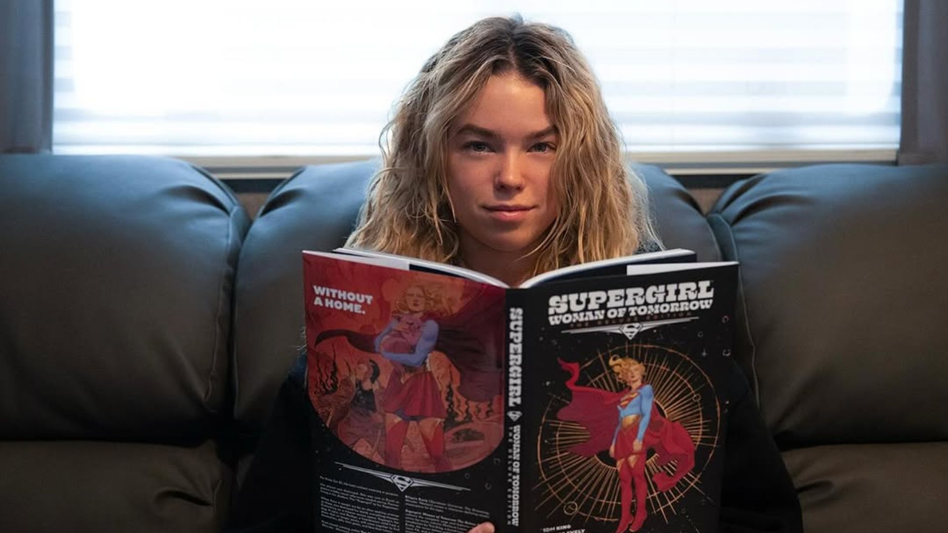 A Supergirl, interpretada por Milly Alcock, aparece em Superman, longa de estreia do novo Universo DC?