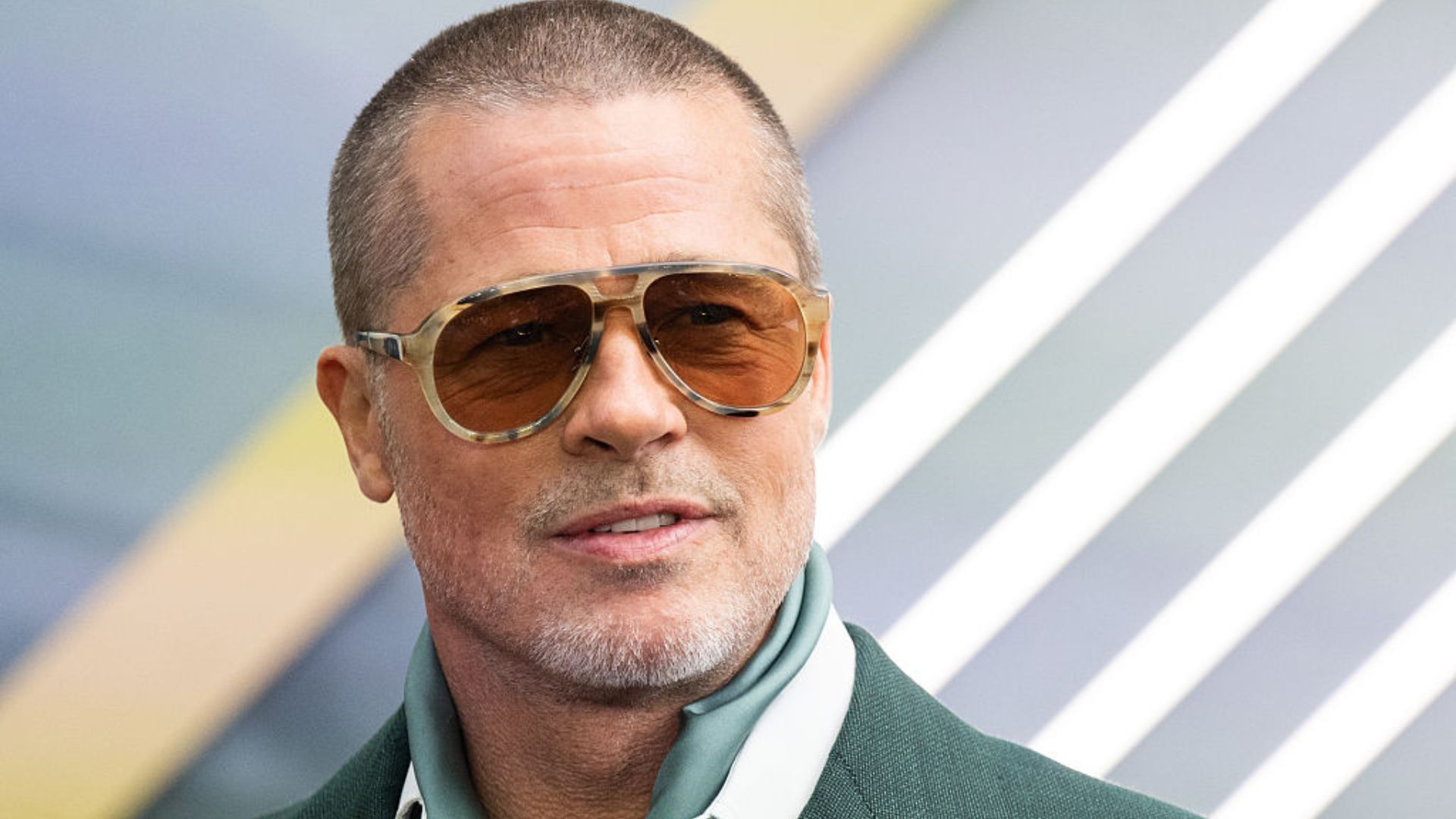 Brad Pitt alerta jovens atores sobre os riscos de entrar em franquias e filmes de super-heróis