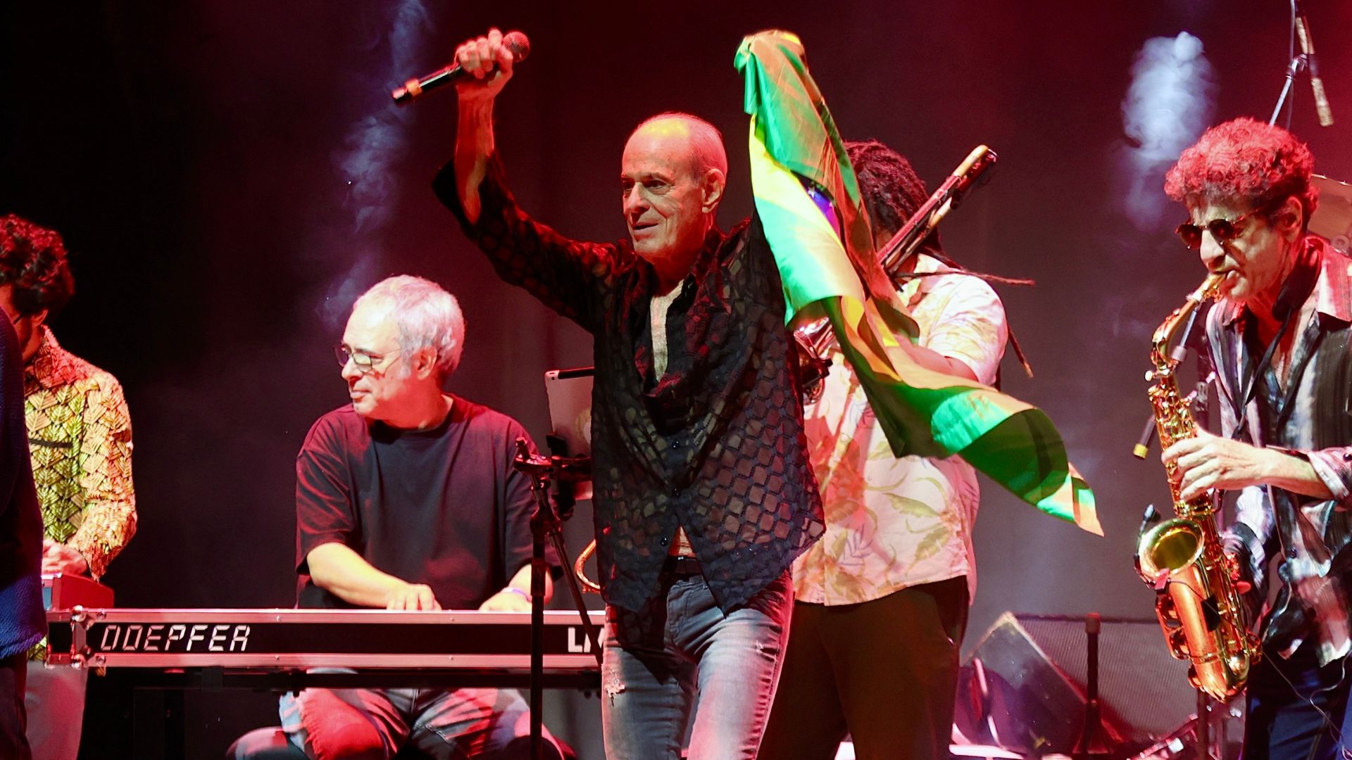 Cazuza atravessa gerações em homenagem com Os Cajueiros, Ney Matogrosso e Sandra Sá (Foto Roberto FilhoBrazil News)