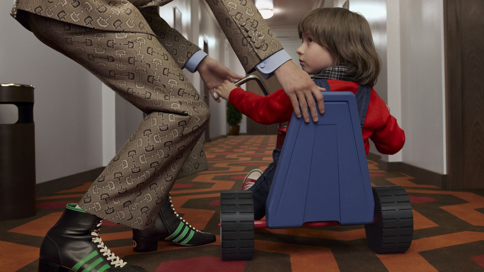 Gucci lança campanha inspirada na estética dos filmes de Stanley Kubrick