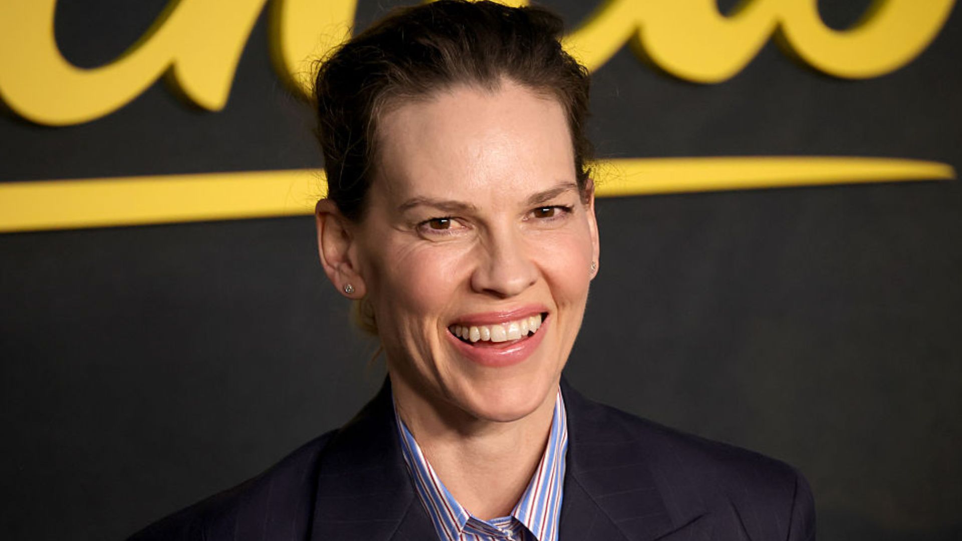 Hilary Swank recusa participação em 'Cobra Kai' e deixa fãs sem reencontro no Universo 'Karate Kid'