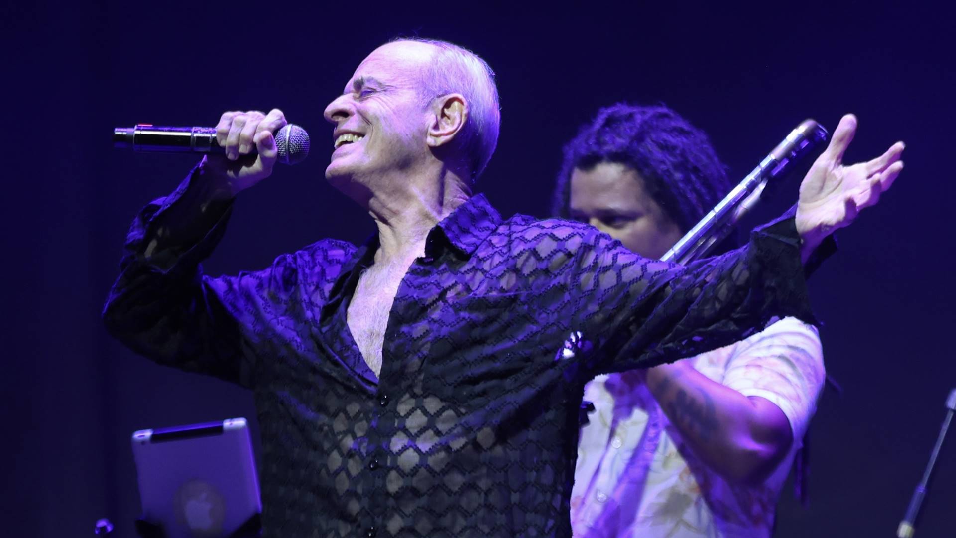 Ney Matogrosso no show Viva Cazuza em 2025