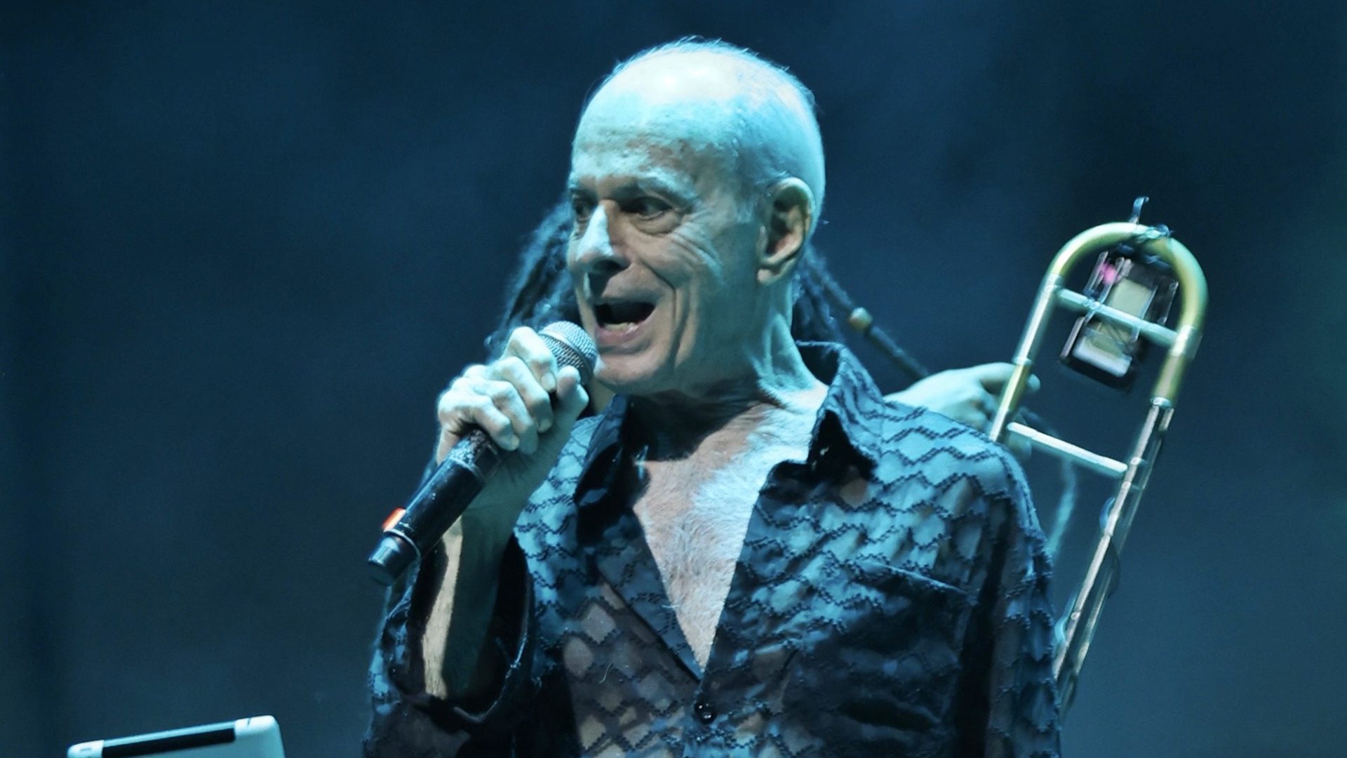 Ney Matogrosso no show Viva Cazuza em 2025