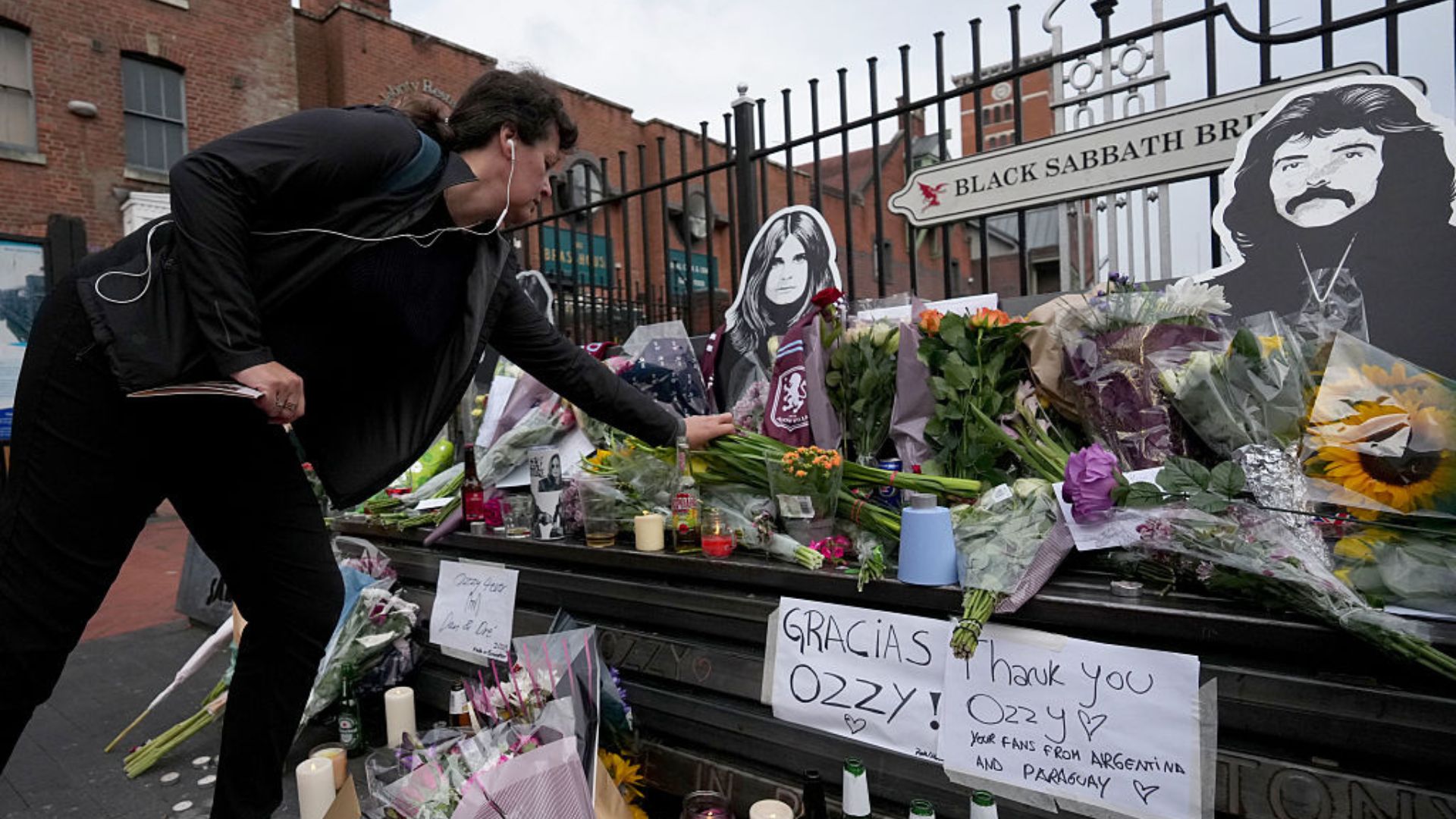 O último adeus: Ozzy Osbourne terá cortejo pelas ruas de sua cidade natal