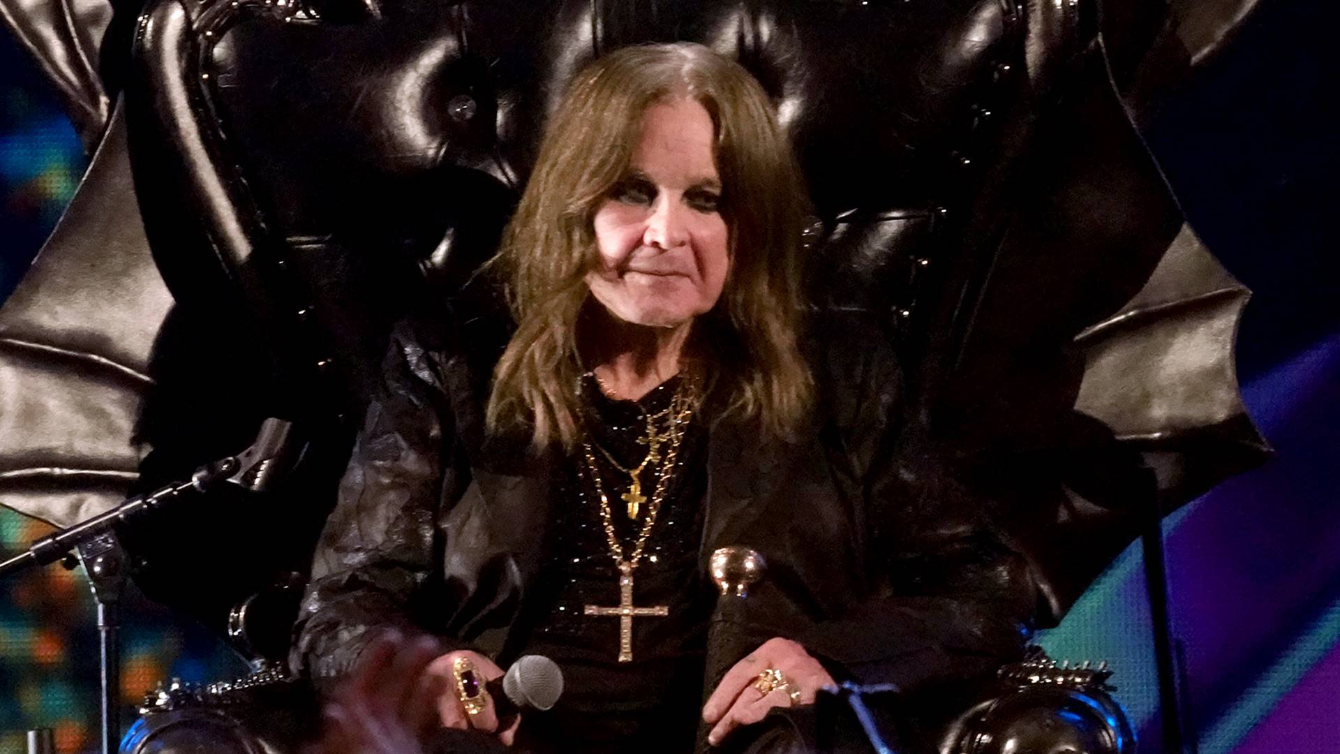 Ozzy Osbourne, vocalista do Black Sabbath e solo, em 2024