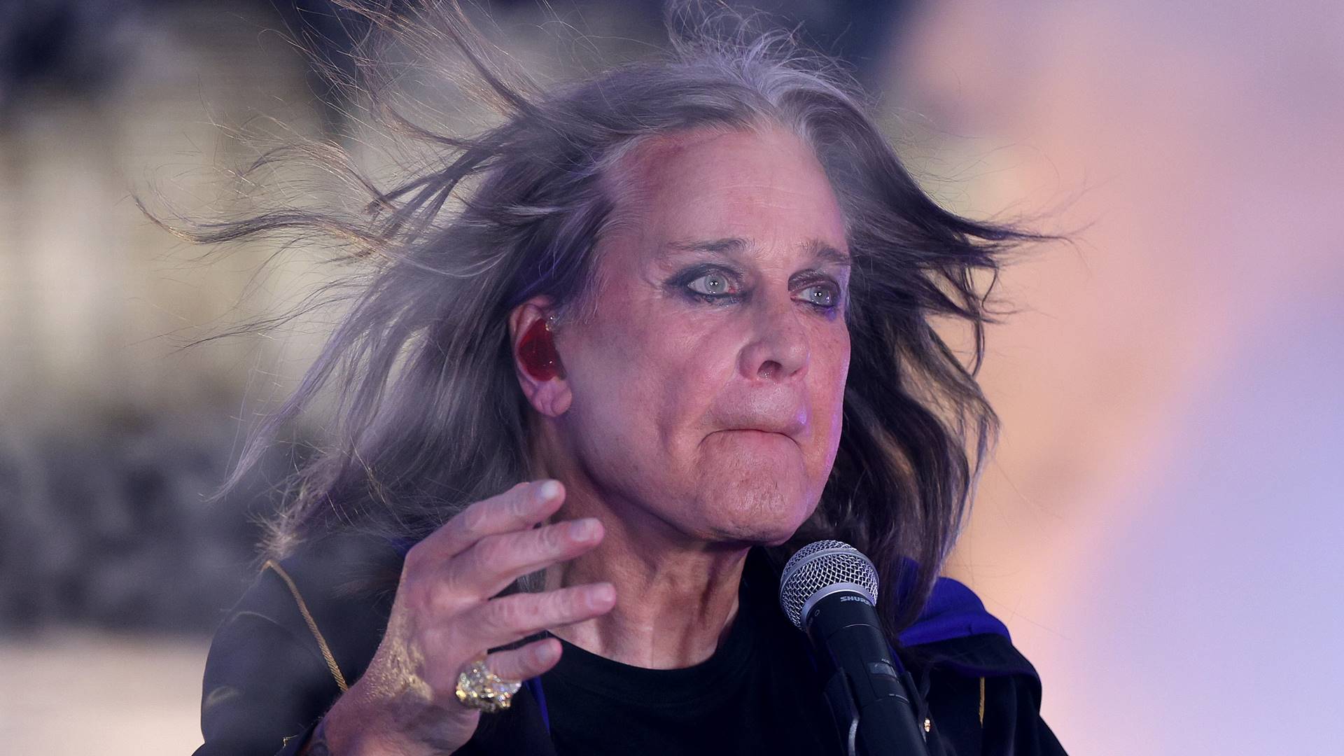 Ozzy Osbourne, vocalista do Black Sabbath e solo, em 2022