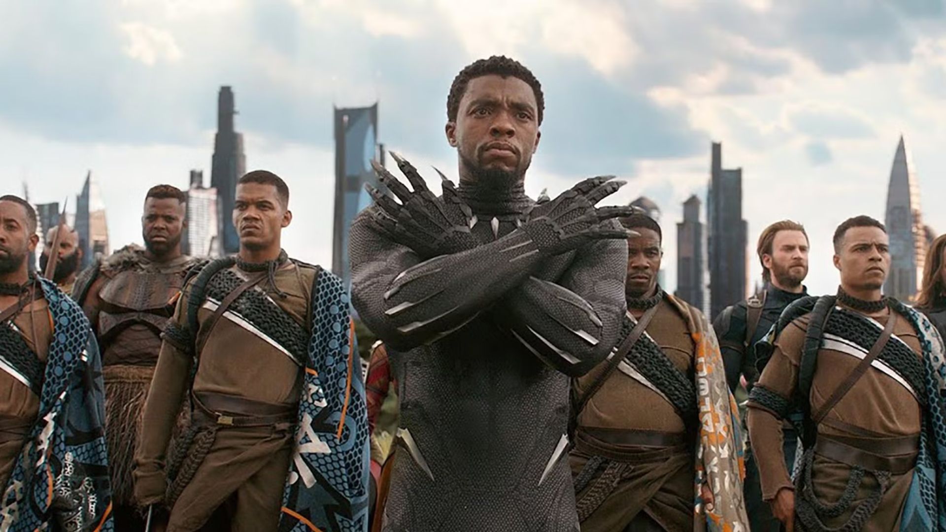 Por sua interpretação como T'Challa, o Rei de Wakanda, Chadwick Boseman se tornou símbolo de representatividade para a população negra (Foto: Divulgação/Marvel Studios)